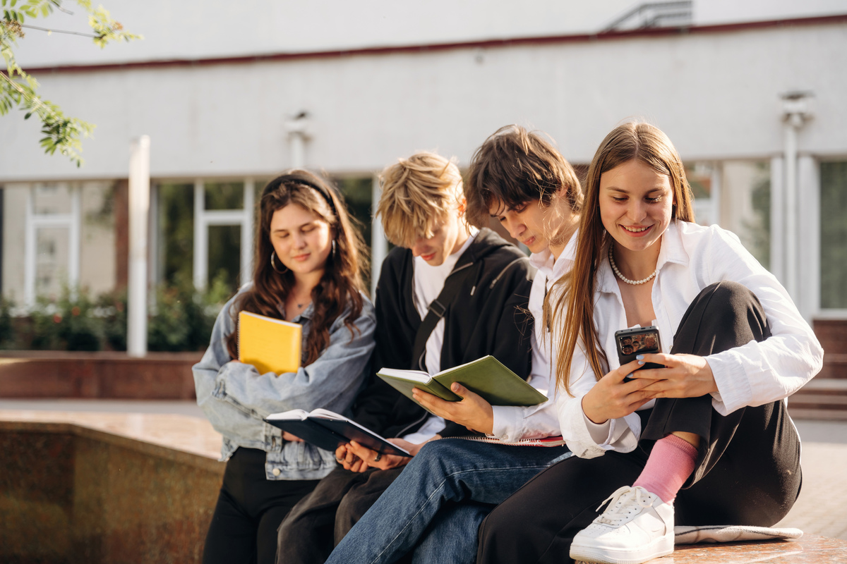 在中国留学还是出国留学？探讨海外求学与国内深造的利弊
