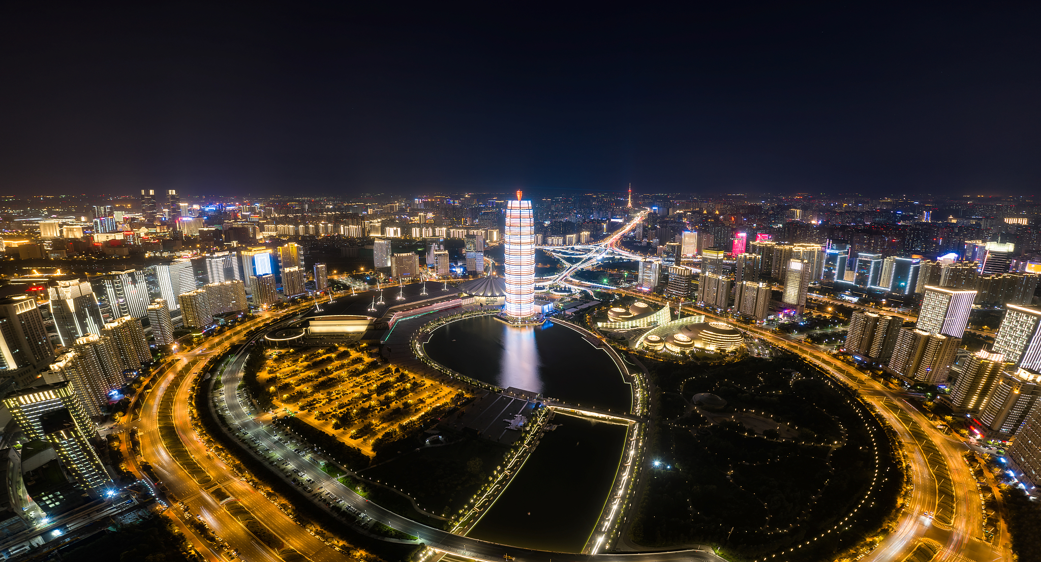 河南郑州城市风光夜景天际线航拍视角