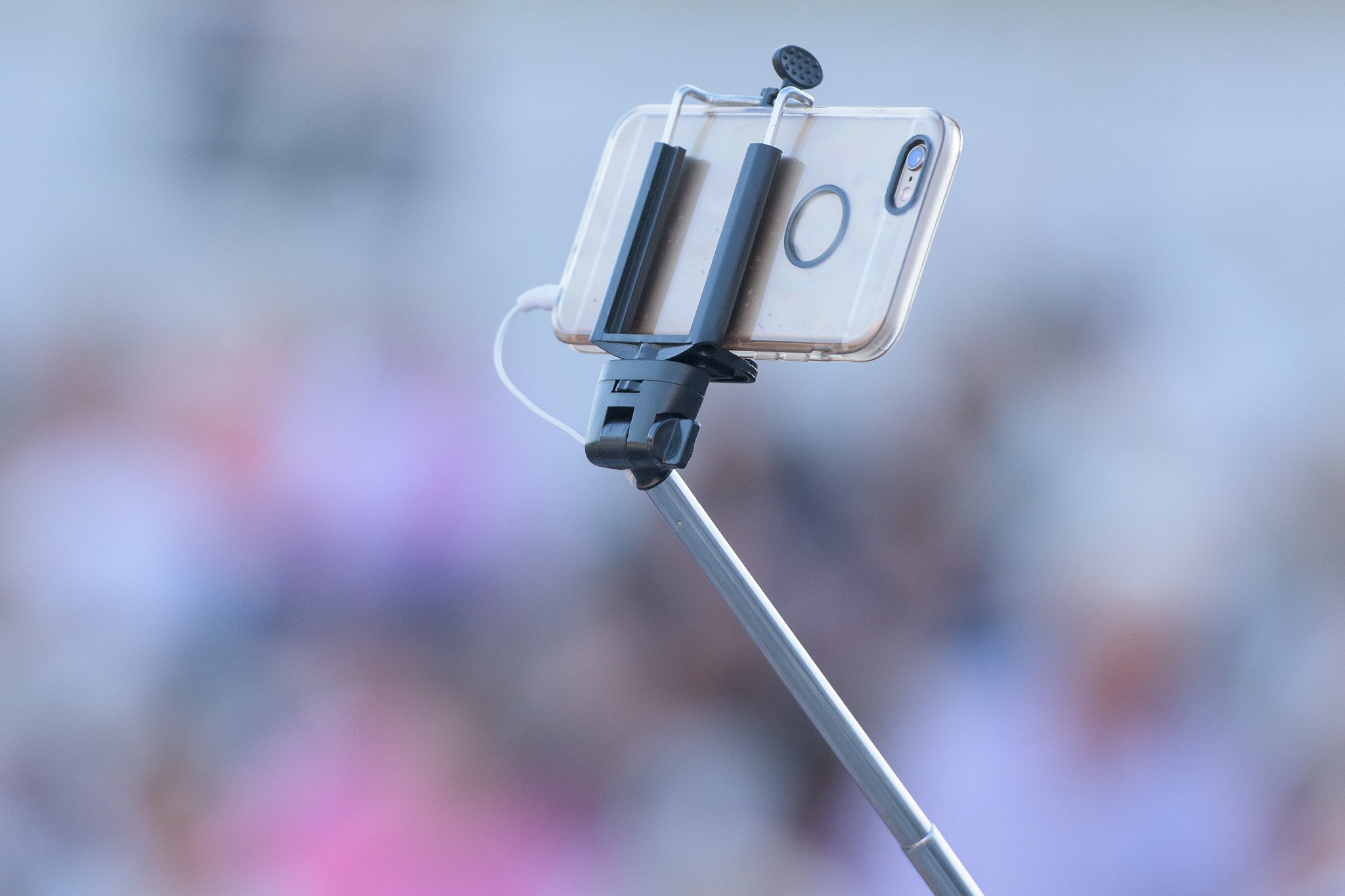 selfie remote control on cellular phone