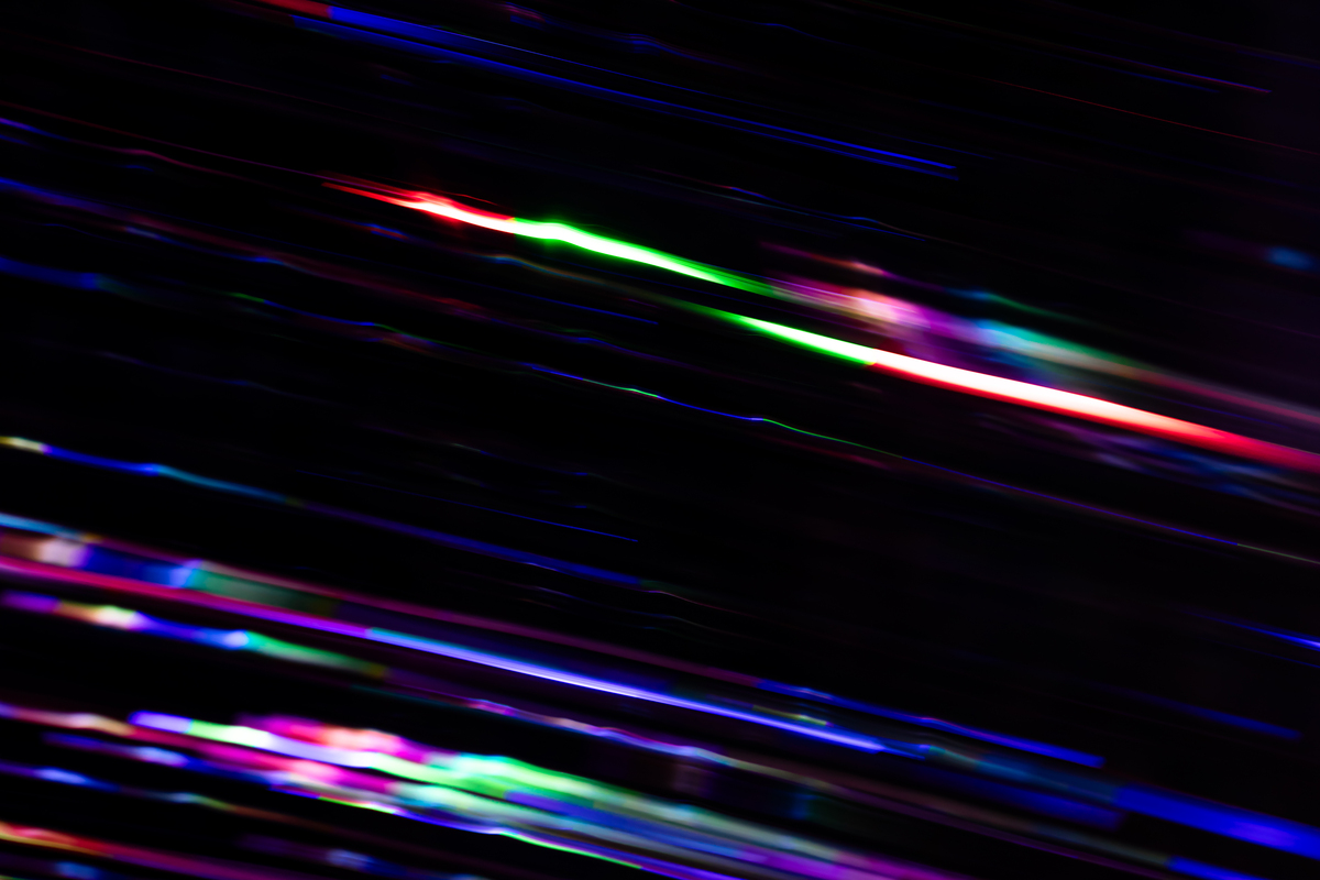 如何制作出五彩斑斓的黑