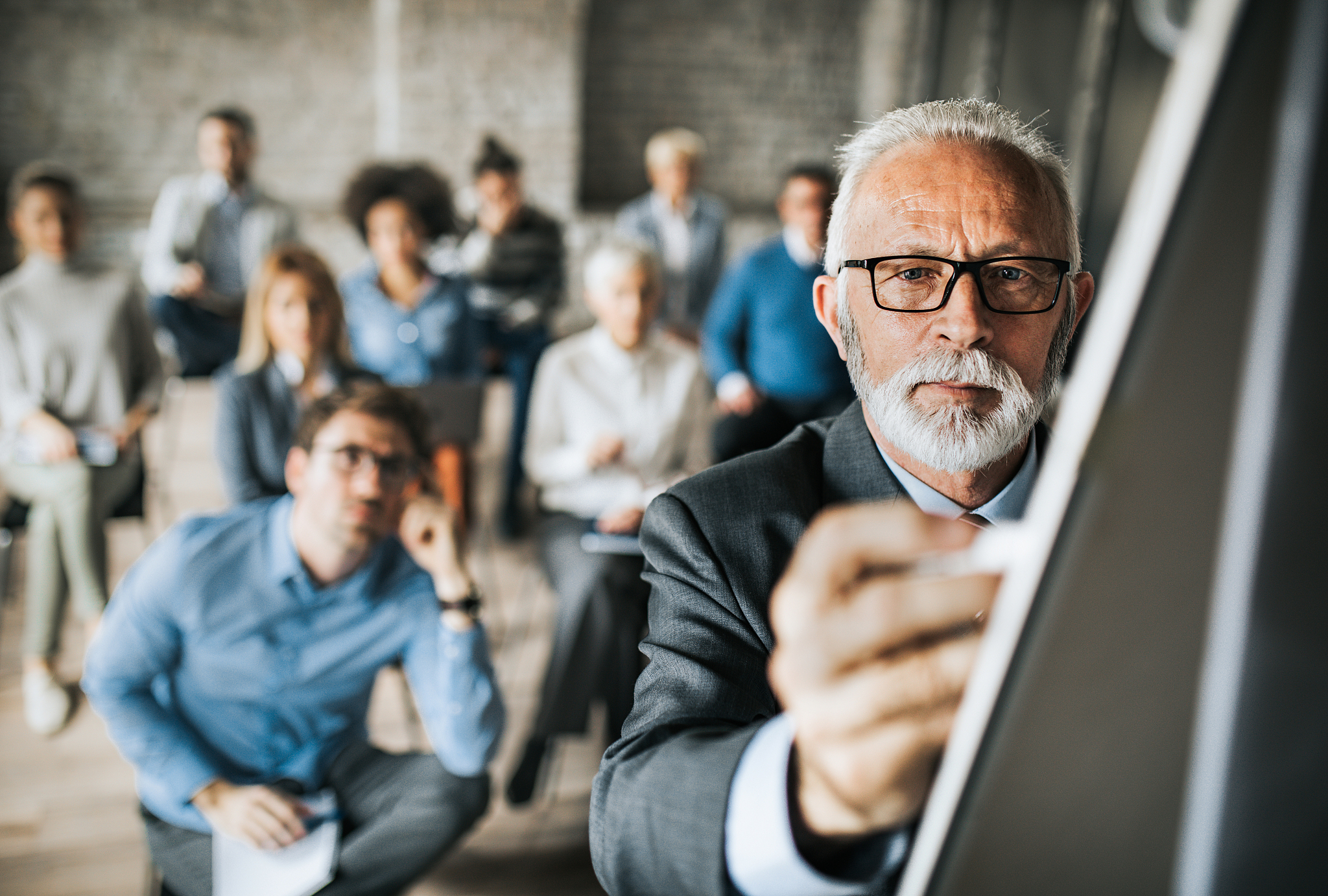 成都商洛卫校-药学中专用发散