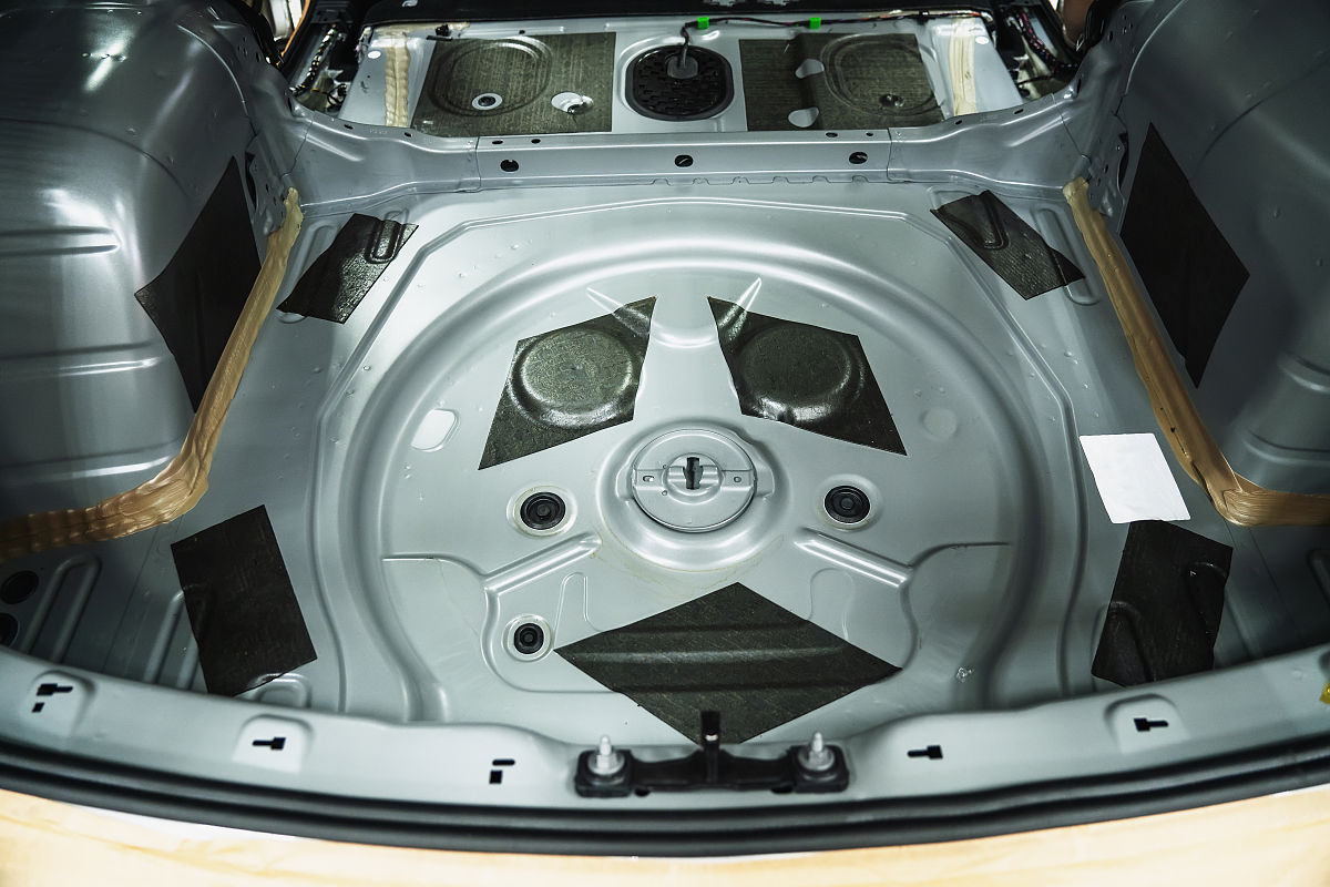 转向盘质量标准及要求 - 外观、导电板、材料和金属件