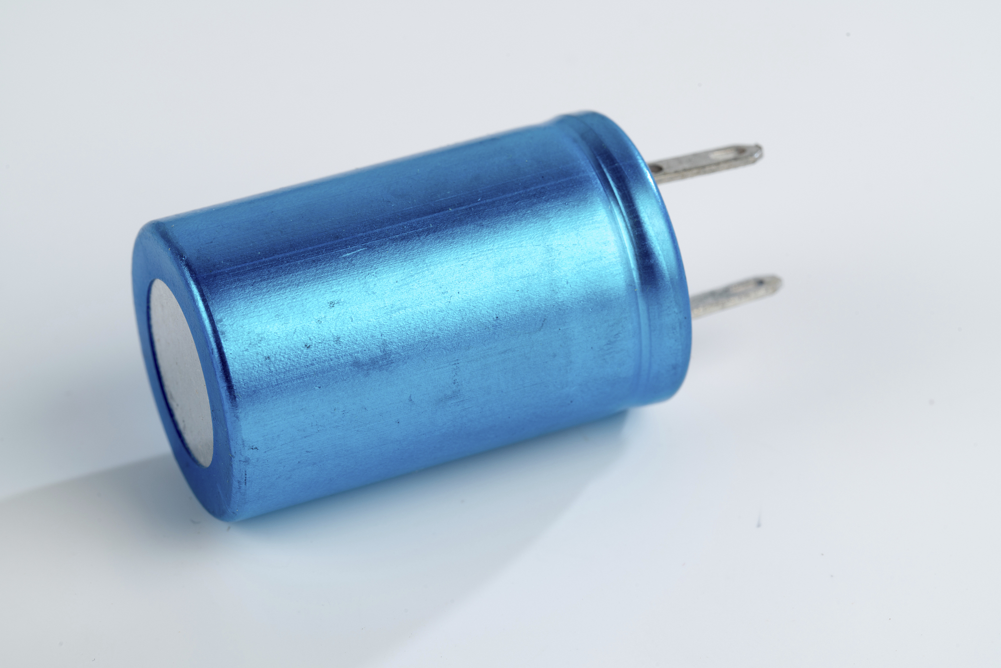 电容一端是固定板极一端是导电膜片膜片直径为6mm板间距离是35um电容大小和导电膜片承受负压的计算公式