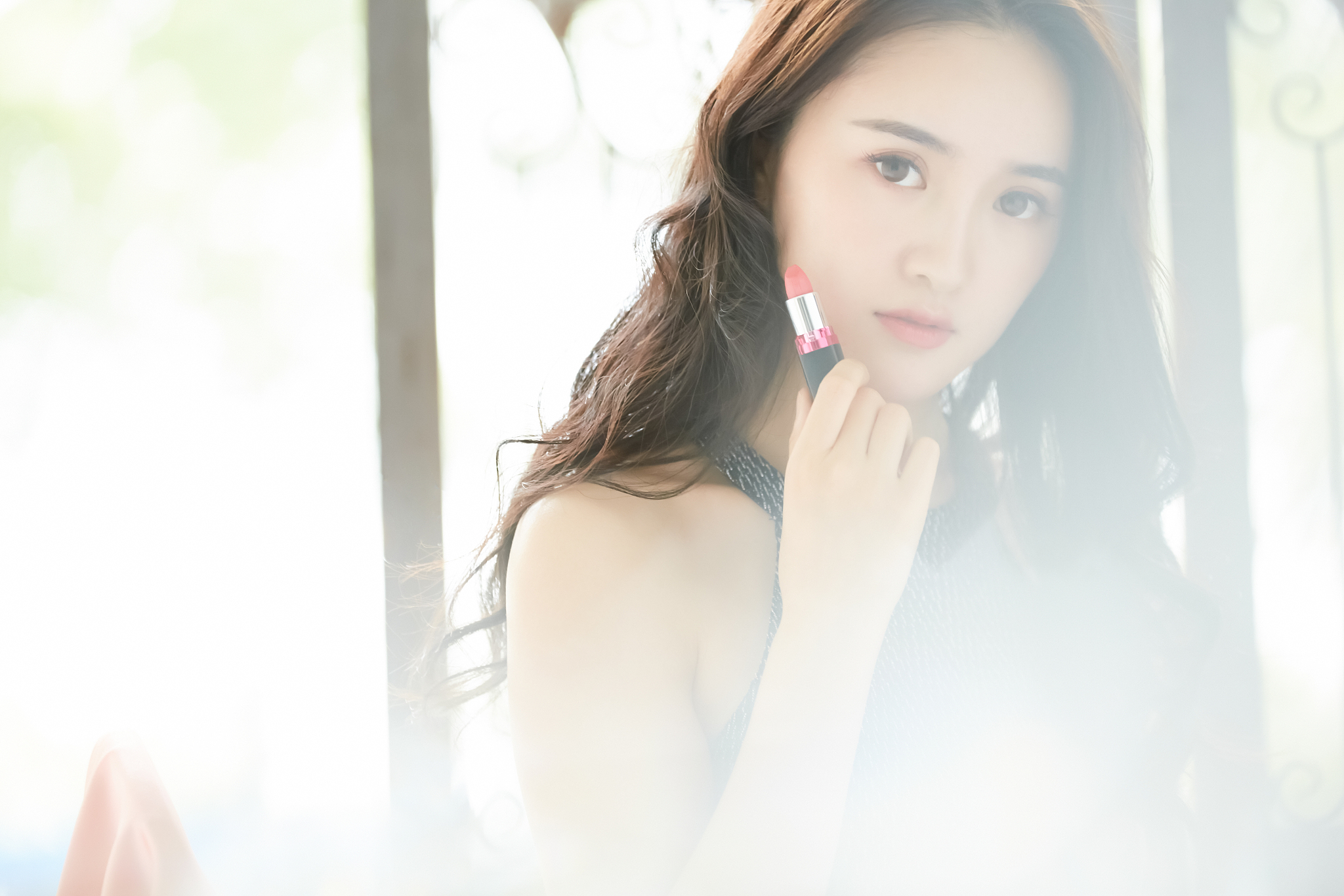 女性化妆美容