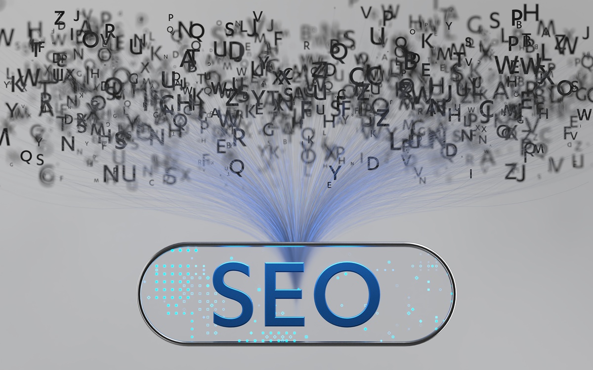 如何优化内容以提高搜索排名？