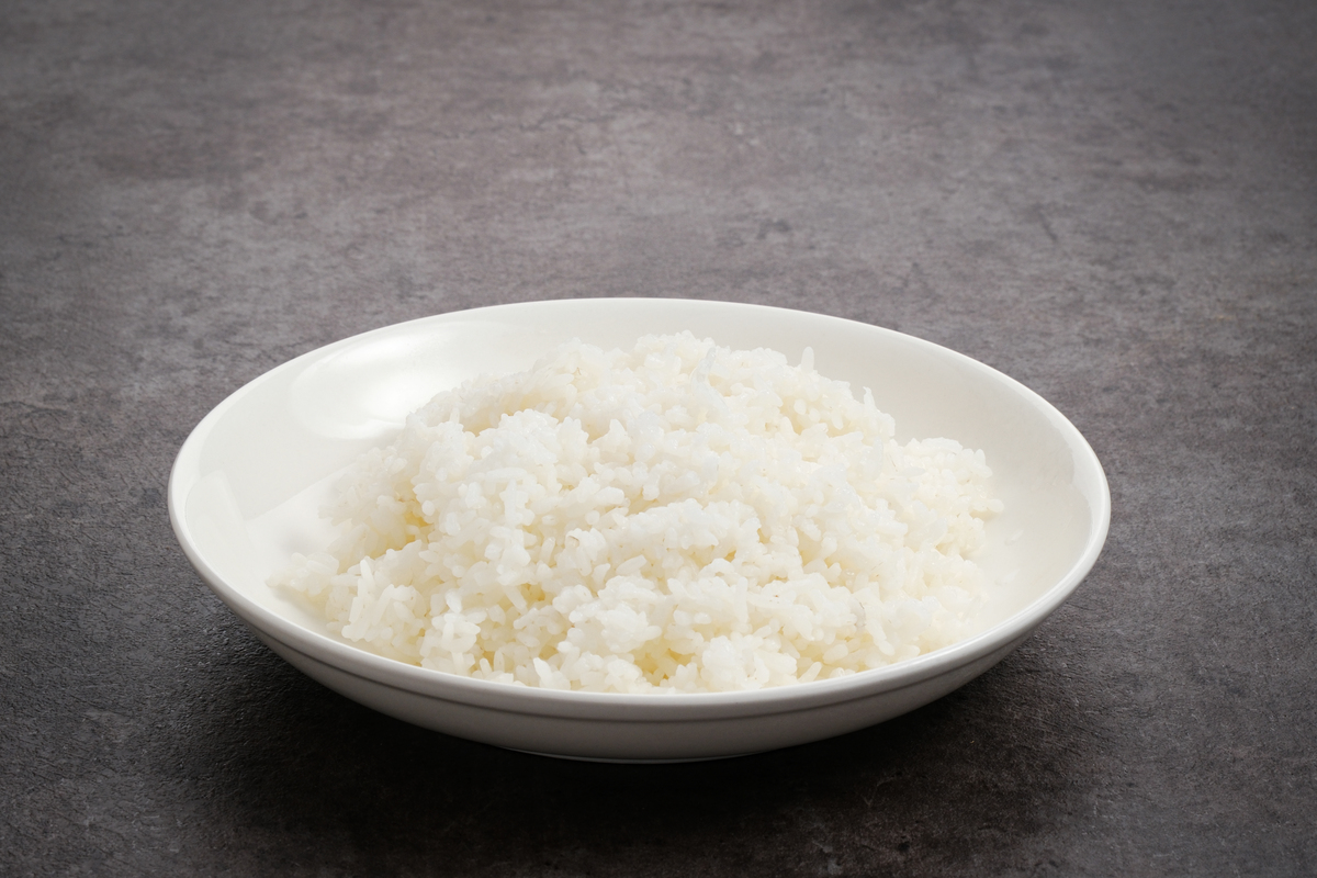 1斤米能煮多少米饭？详细解答及影响因素