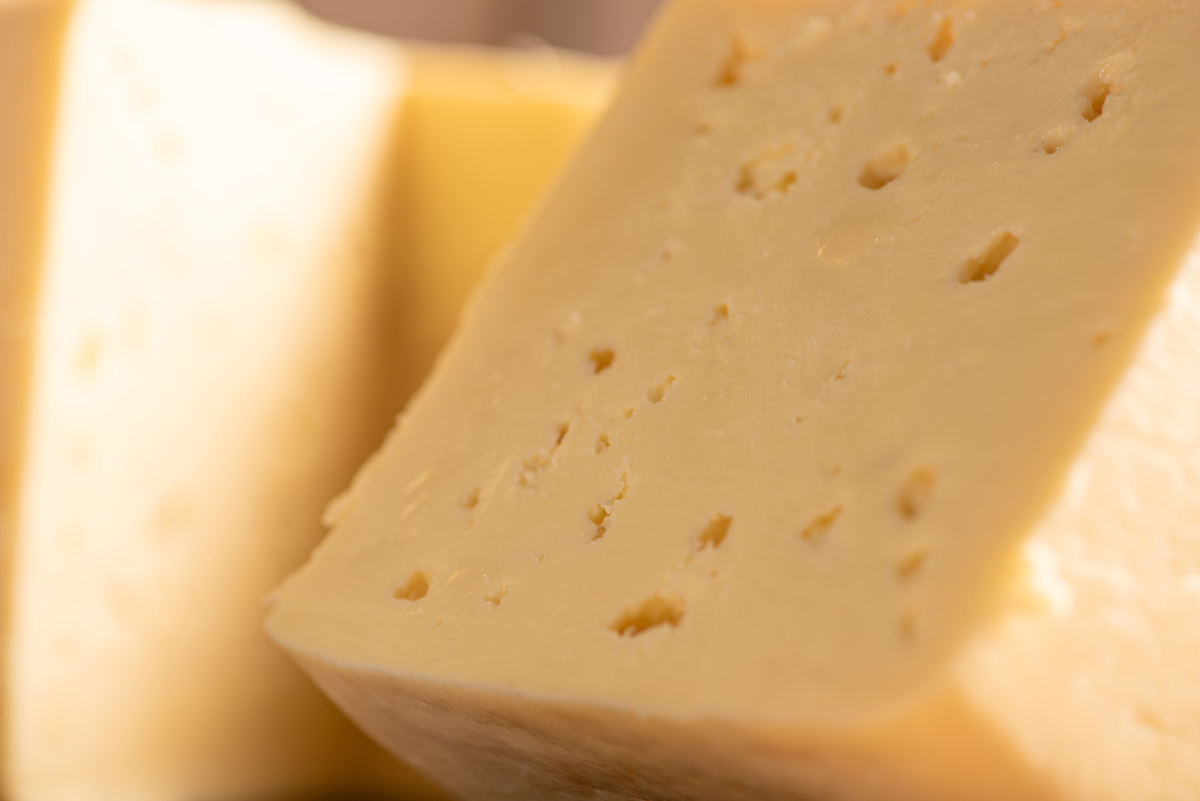 奶酪种类大全：切达、蓝纹、巴马、马苏里拉等，如何选择？