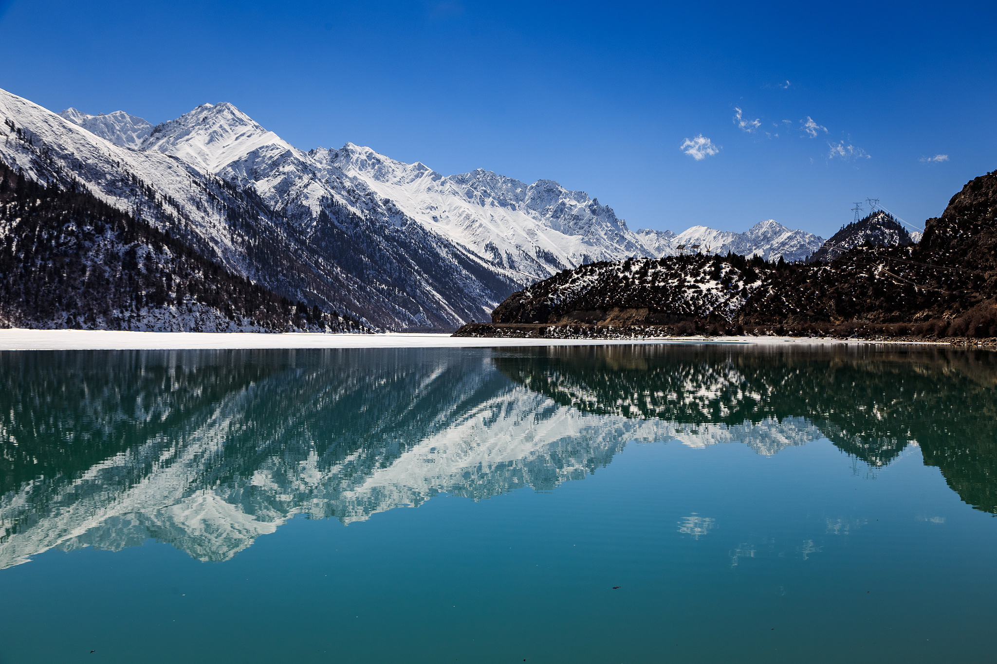 王母宫山旅游景区营销策略研究：SWOT分析与改进建议