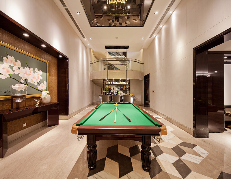 帮我写一份乔氏台球厅的开业致辞