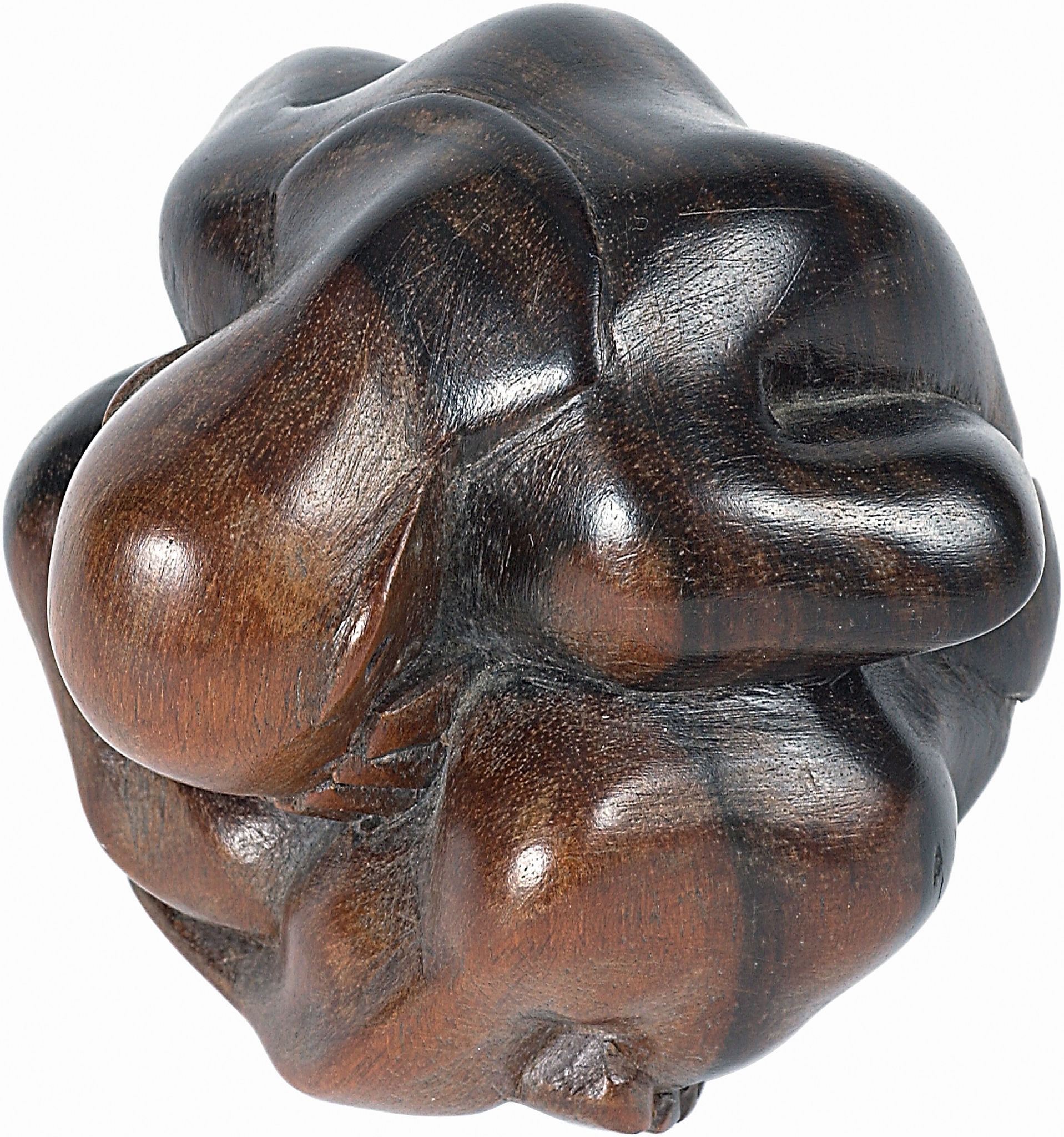 揭秘龙涎香：一克千金的传奇香料与吊坠功效