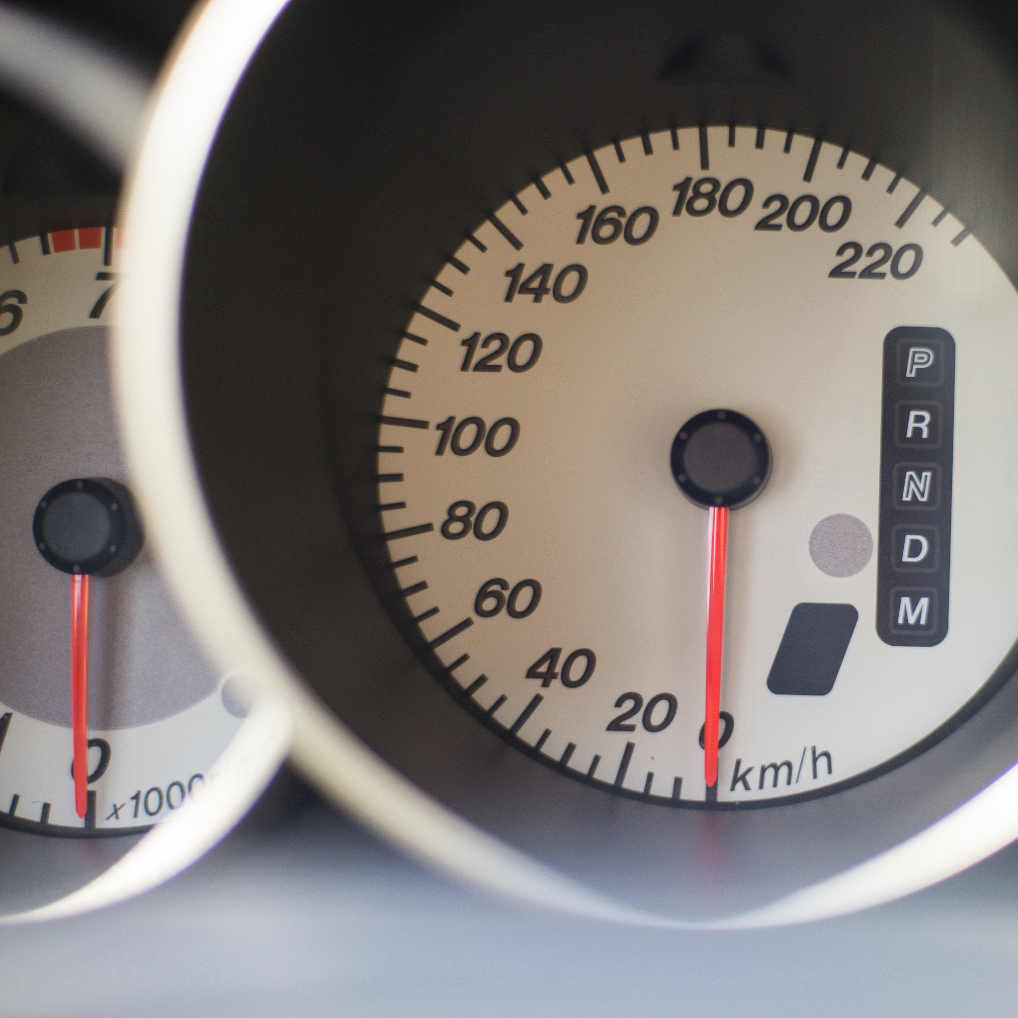 汽车行驶在桥上时桥上会因此发生变形如何用百分表千分表或磁性表座测量桥面的变形