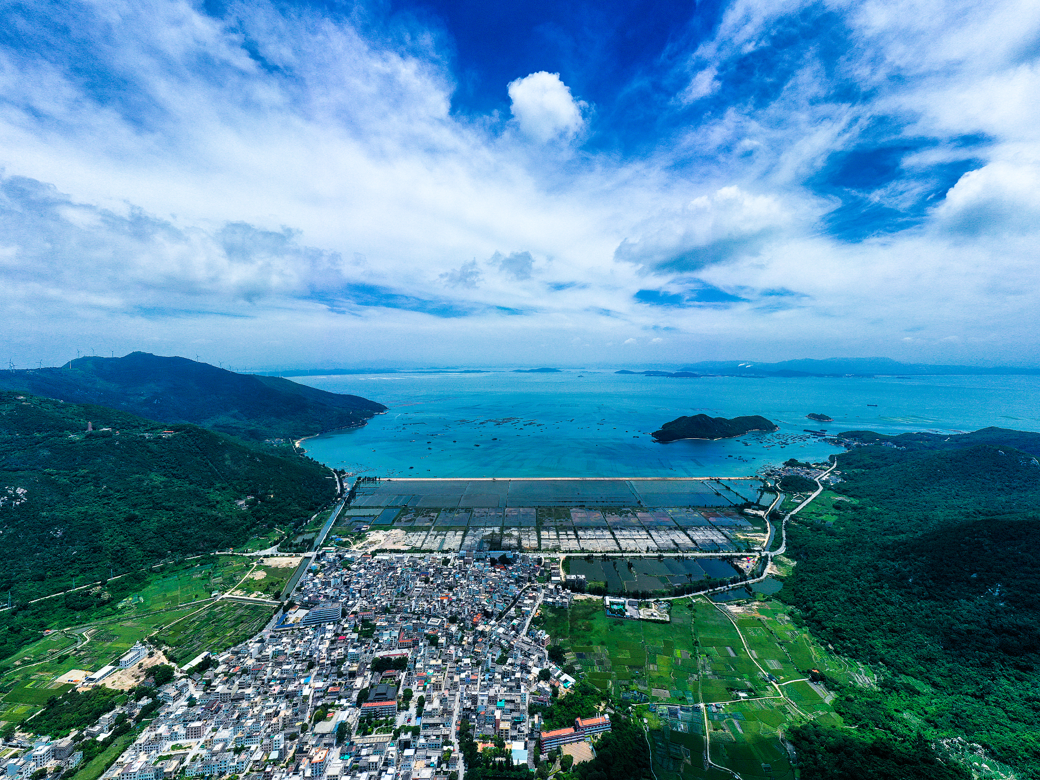 语文中'视角'的含义：角度和视角的区别