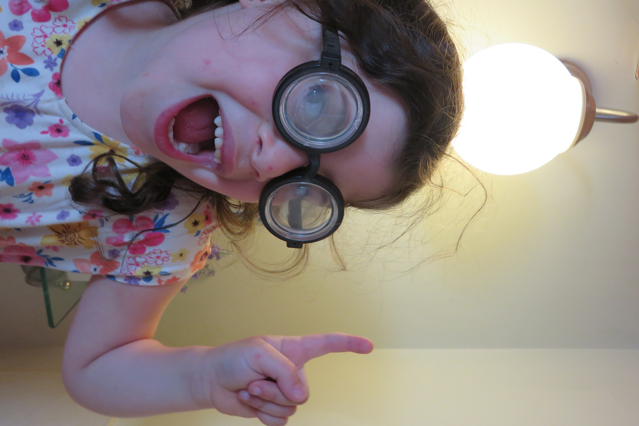 eyeglasses, child,  humor and idea