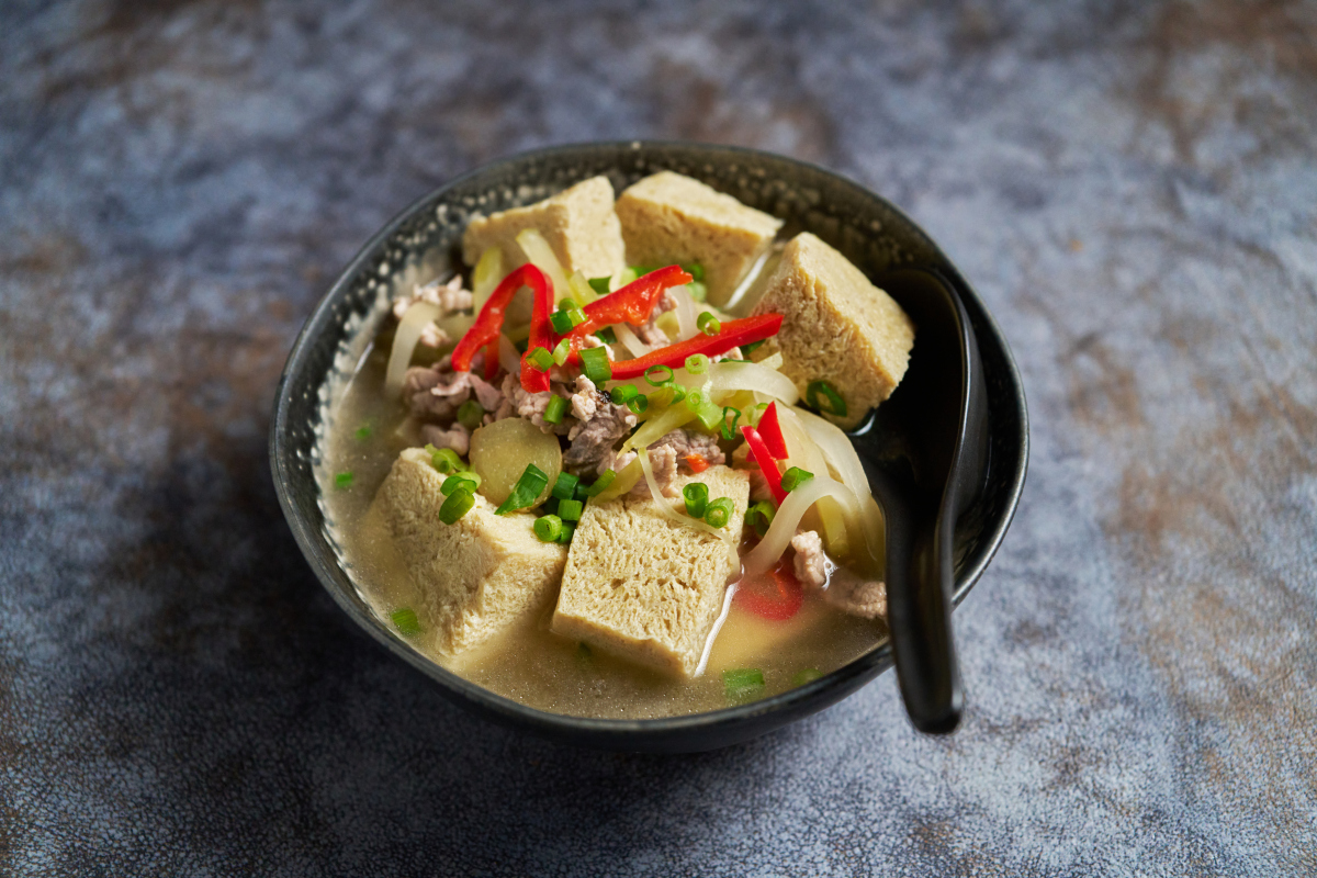 在家轻松做臭豆腐：步骤详解及美味秘诀
