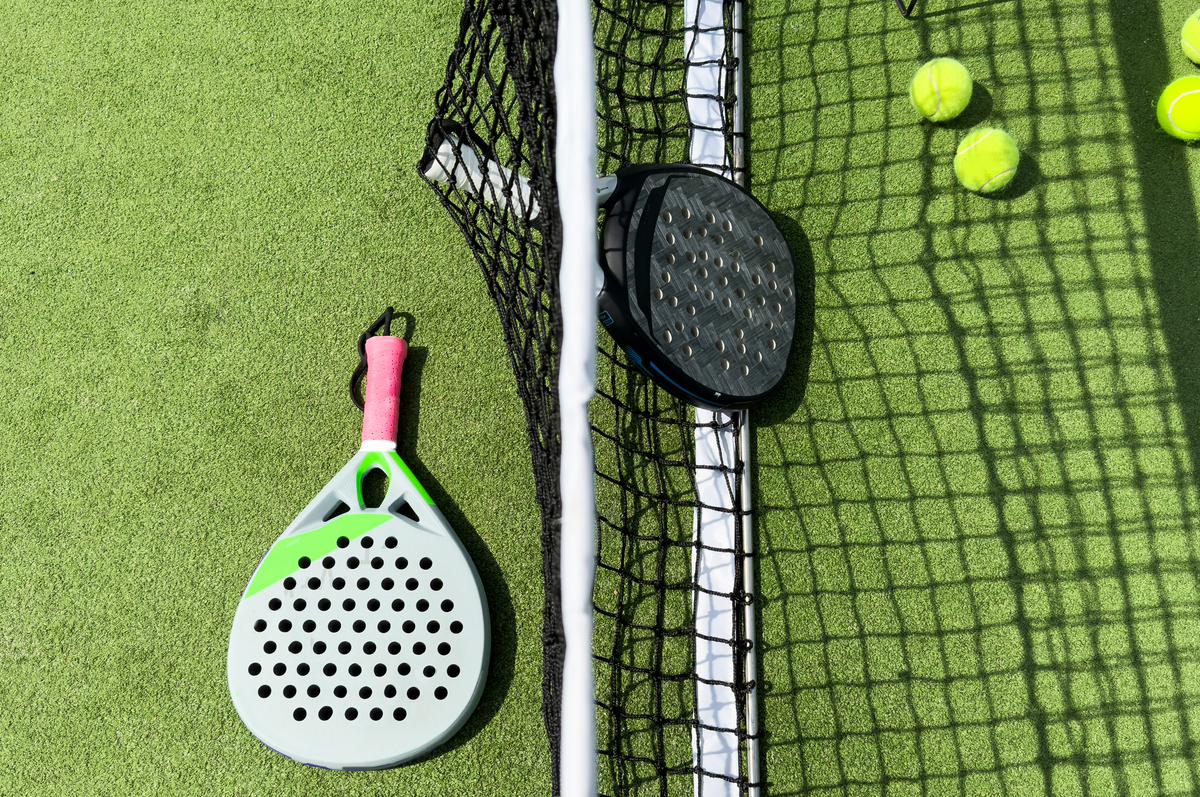 Give me 10 Small sweet spot tennis string