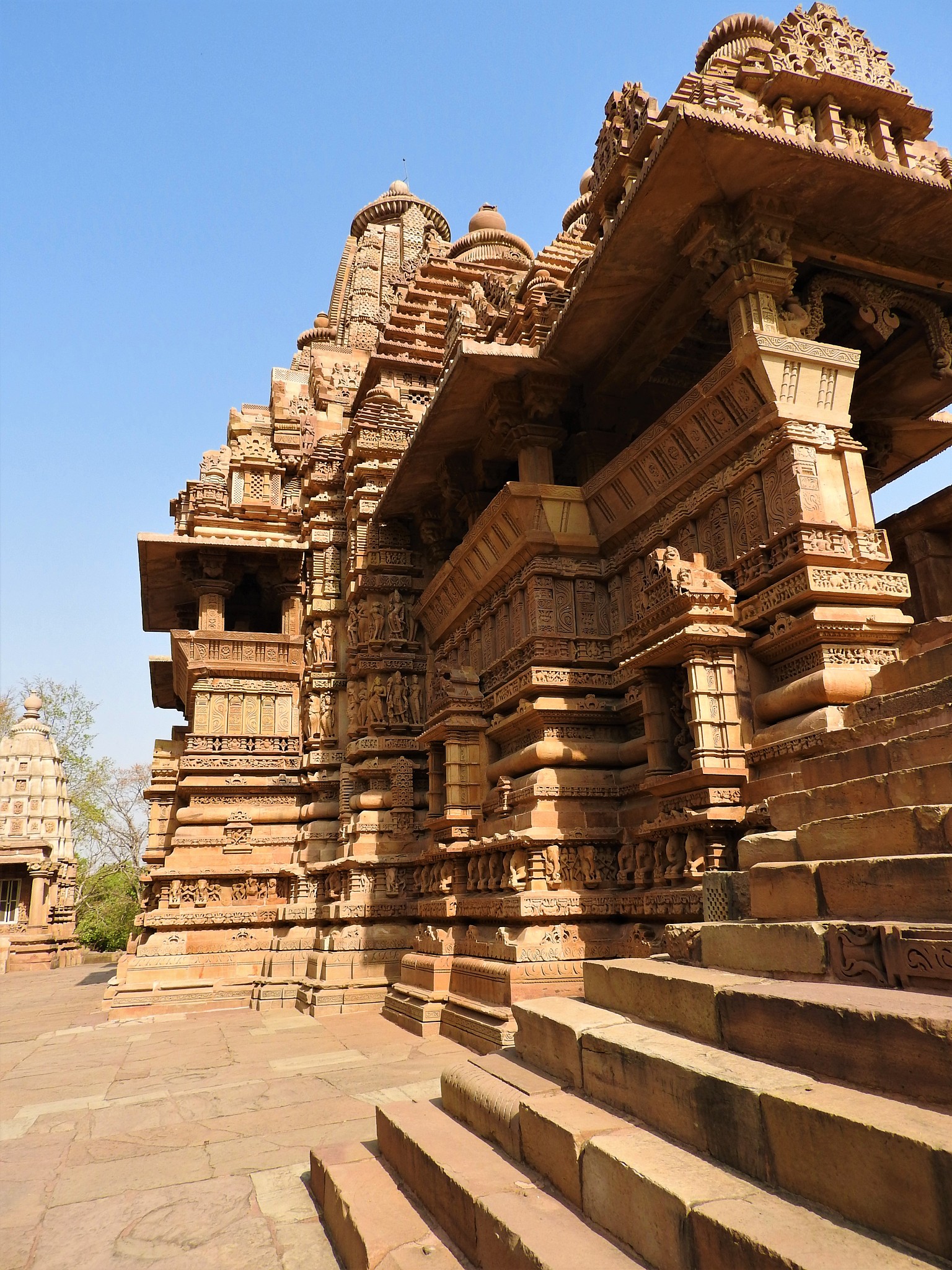 the western group of khajuraho temples, on a clear day, madhya p