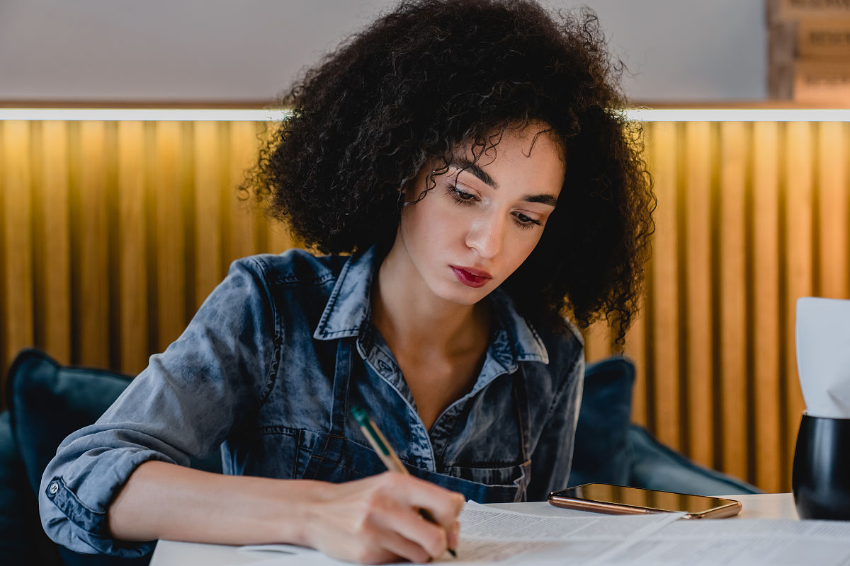 研究生学业奖学金申请理由：思想、学习、生活、工作四方面阐述