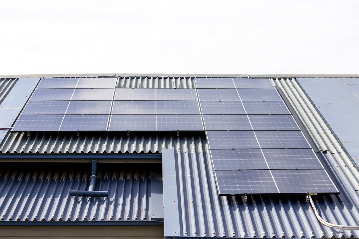 提升建筑光伏发电面积：挑战与机遇