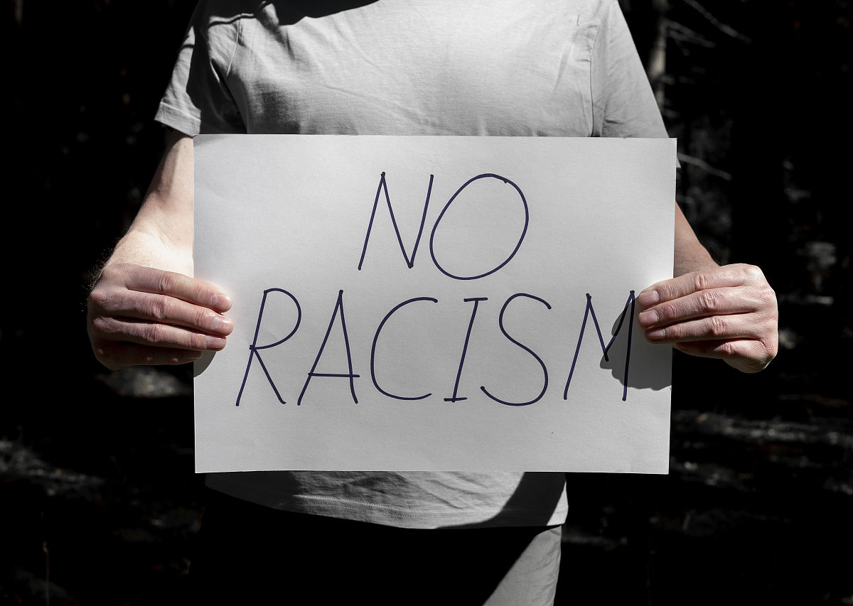 规划策划公司服务商标语：别致经典，引领未来