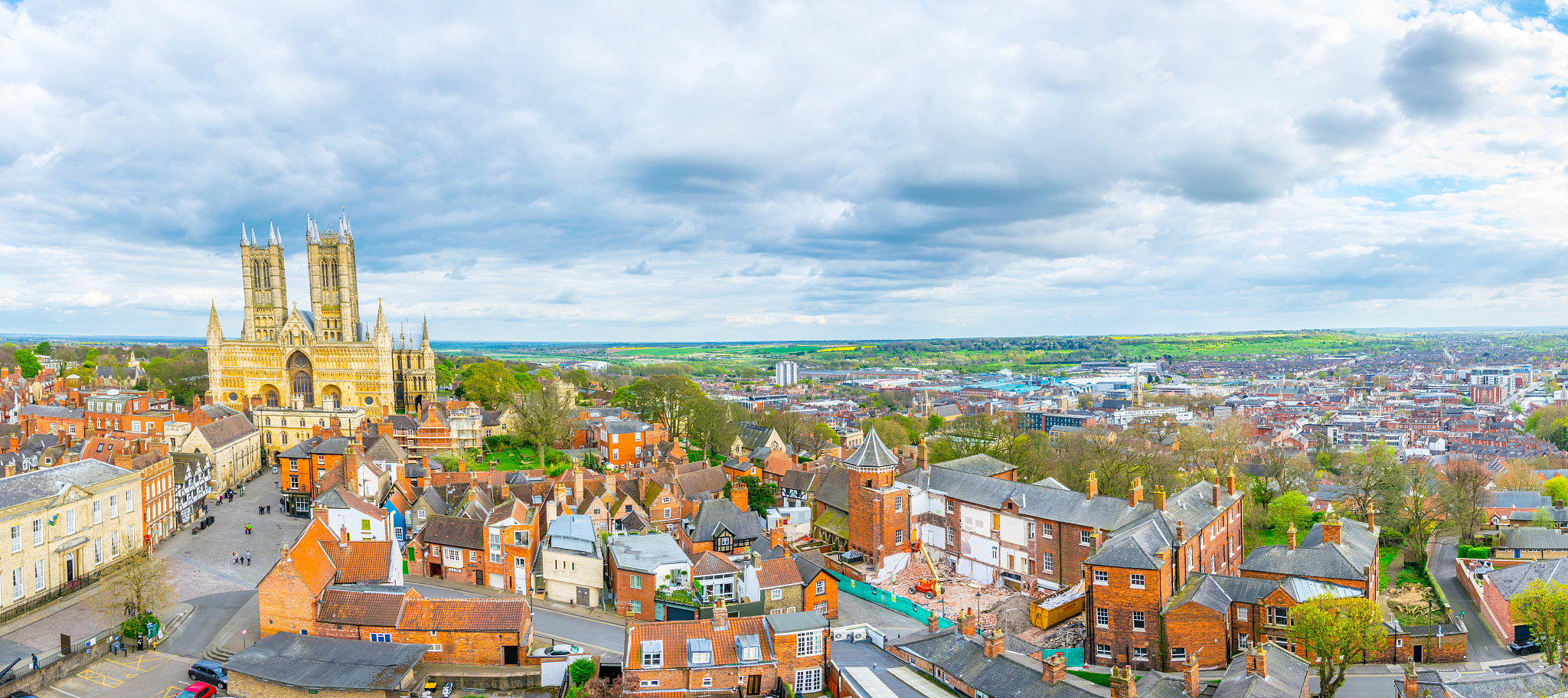 aerial view of the lincoln cathedral, england