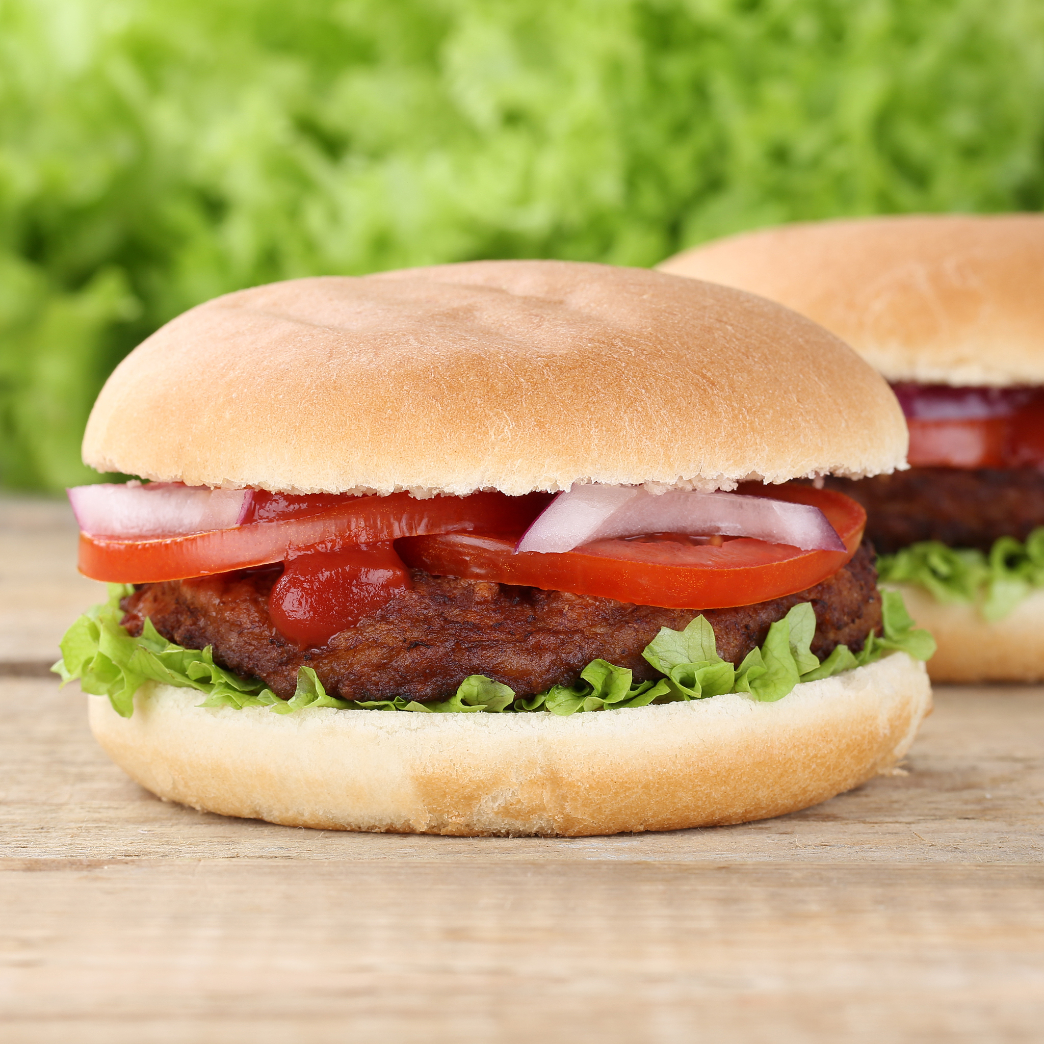 hamburger with tomatoes