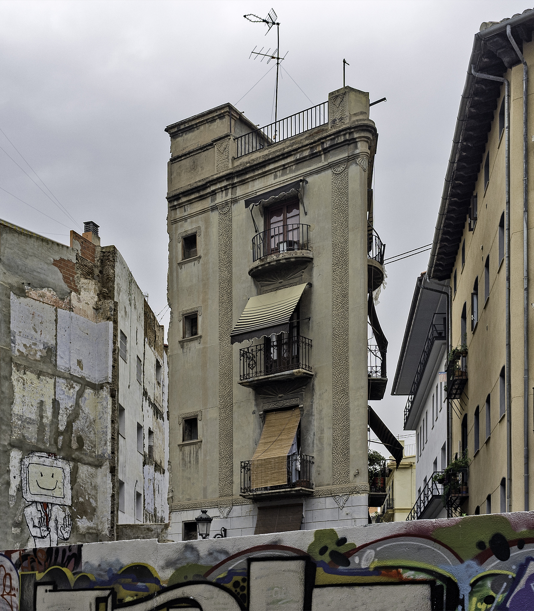 Demolish or Preserve? The Debate on Old Buildings in Development