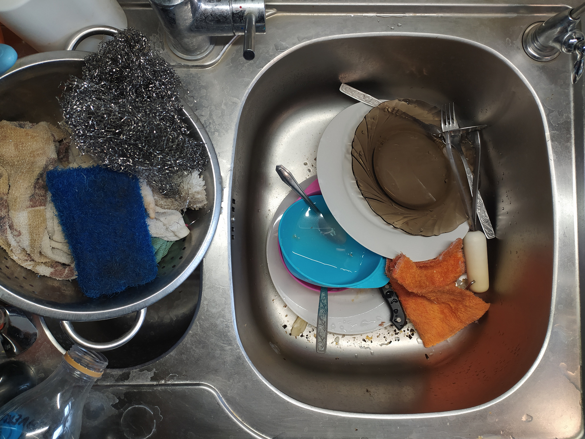 电磁炉上的奶渍如何处理