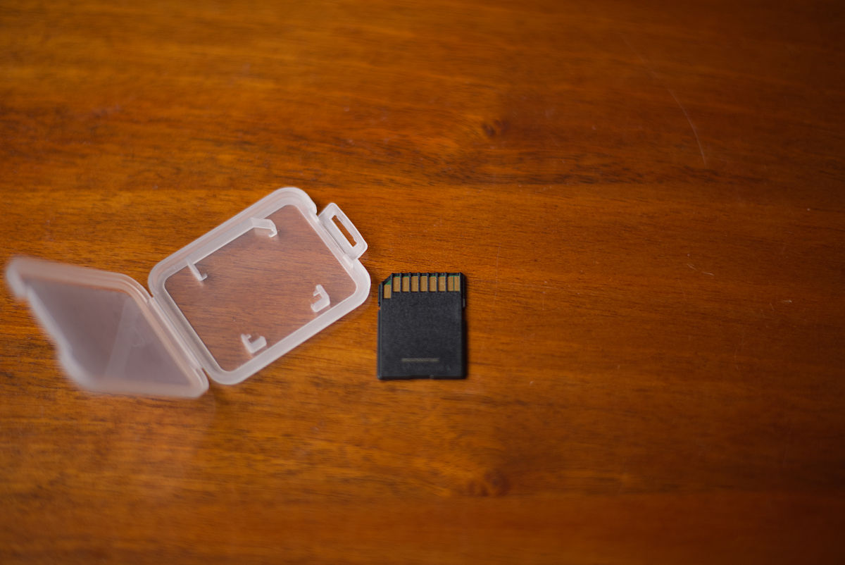 卡贴机摇动异响？卡槽故障原因及解决方法