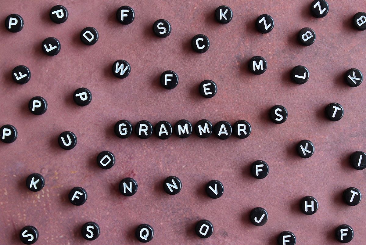 把基础语法详细说一说