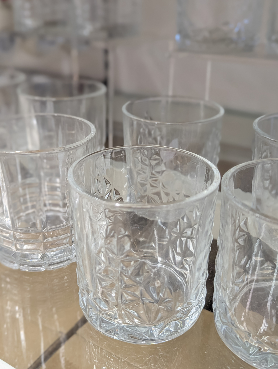 健康又实惠的杯子选择：玻璃杯、陶瓷杯，银杯子安全吗？