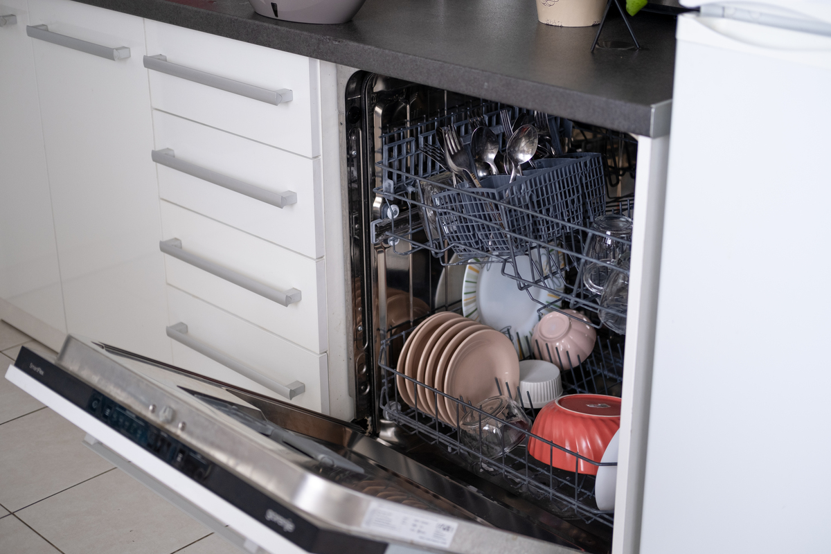 商用洗碗机品牌推荐：Miele、Hobart、Meiko 等