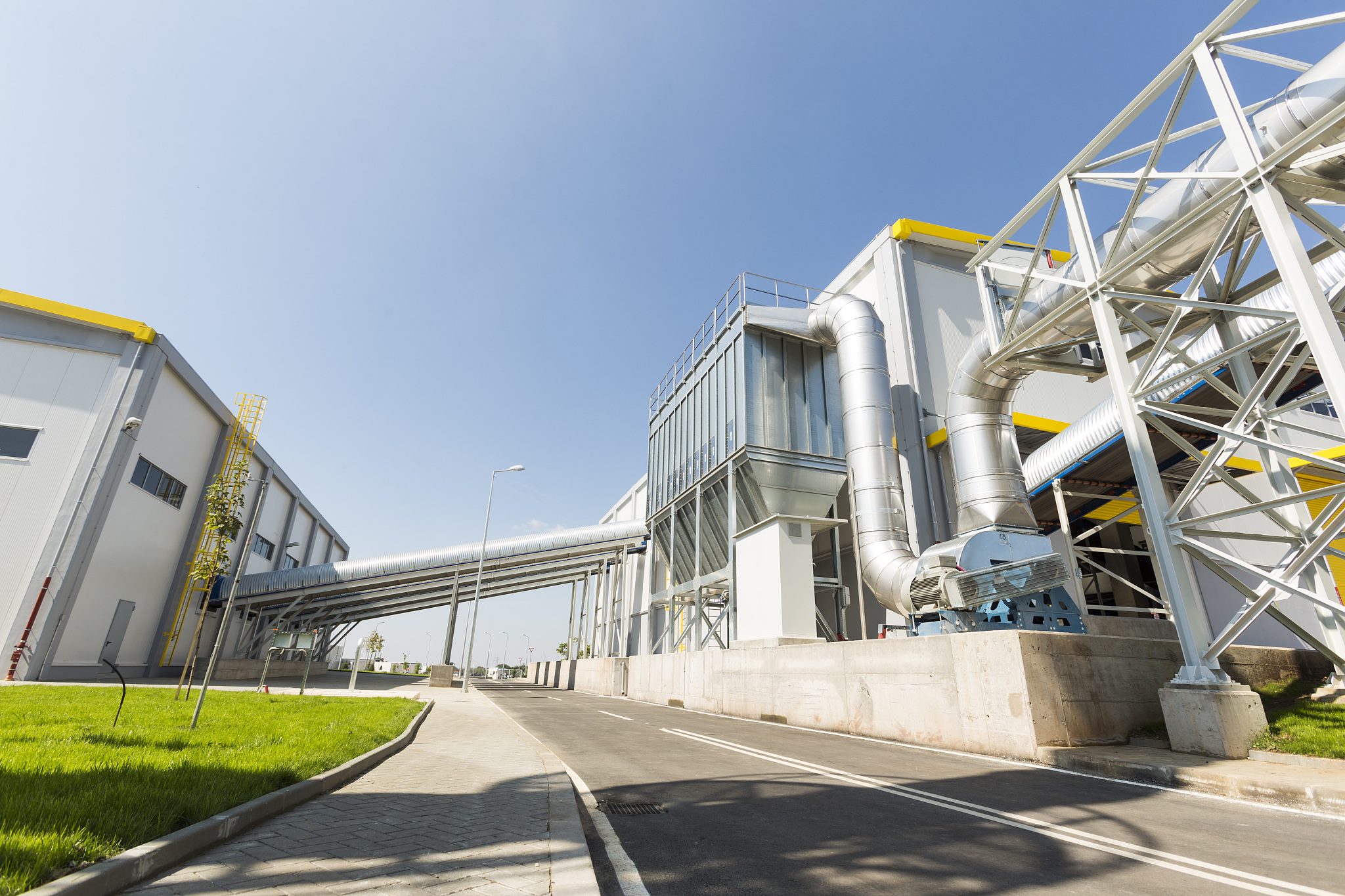 废活性污泥处理方法的经济性和环境影响评估