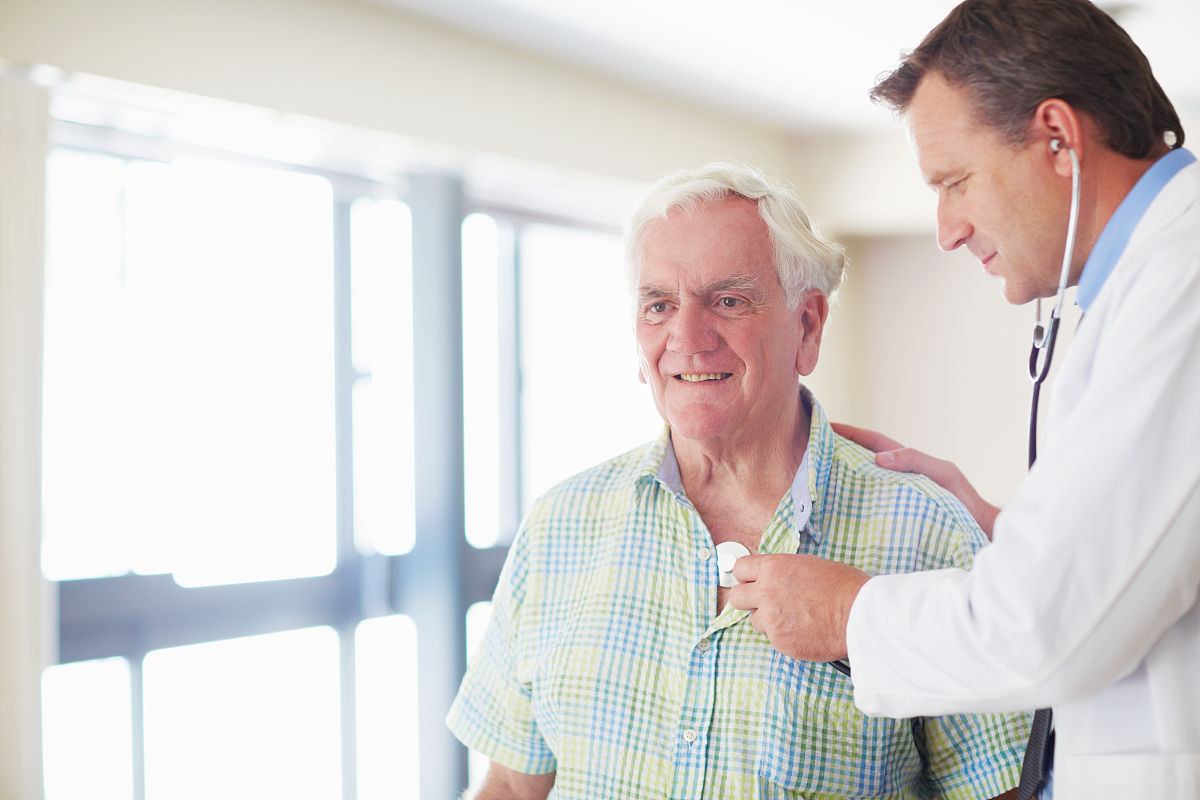 按照不同的研究方向总结国内外关于护理干预对喉癌患者焦虑抑郁影响研究的文献综述不少于2000字。