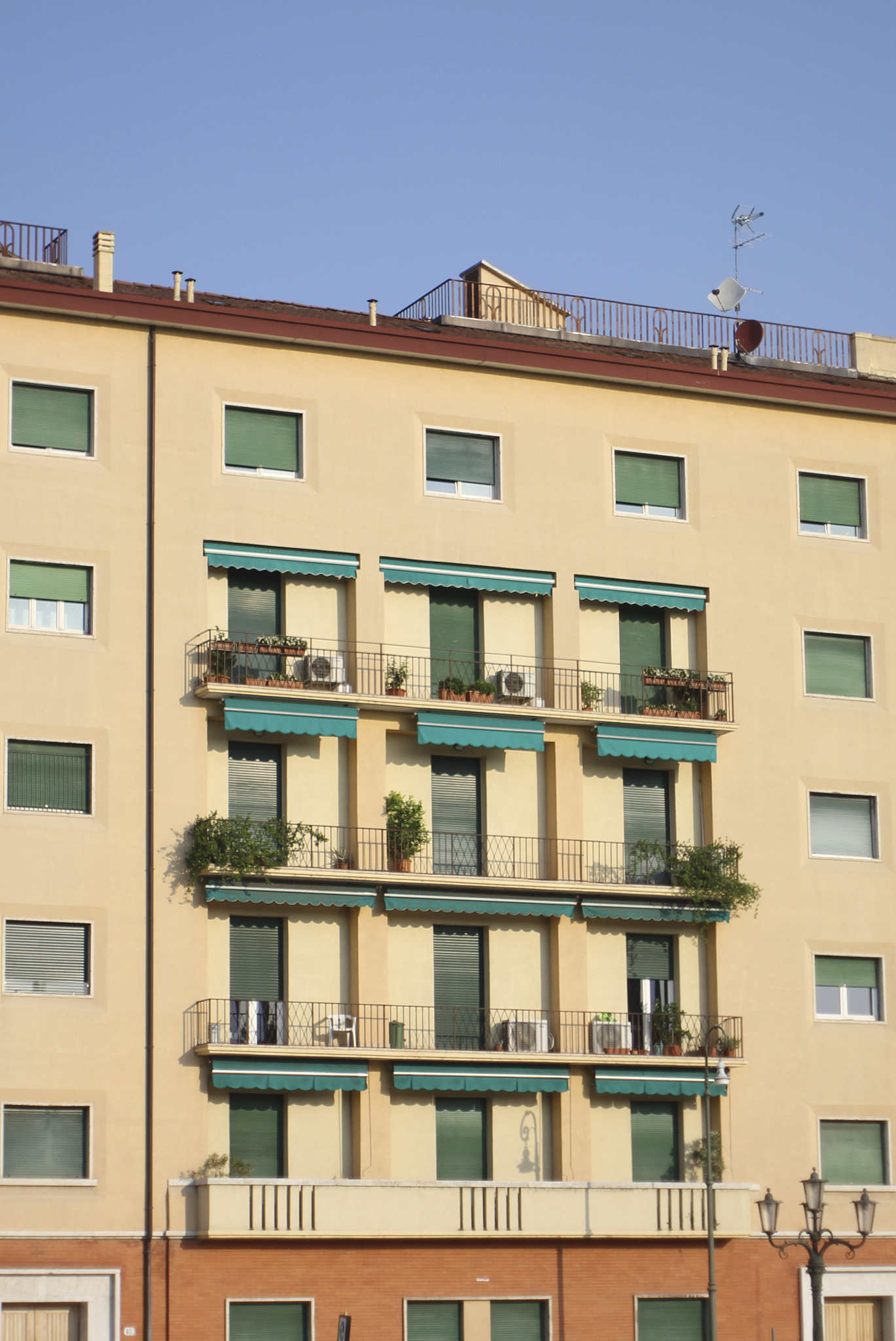 山东潍坊商业学校春季高考高中班专业介绍 - 培养未来职业人才