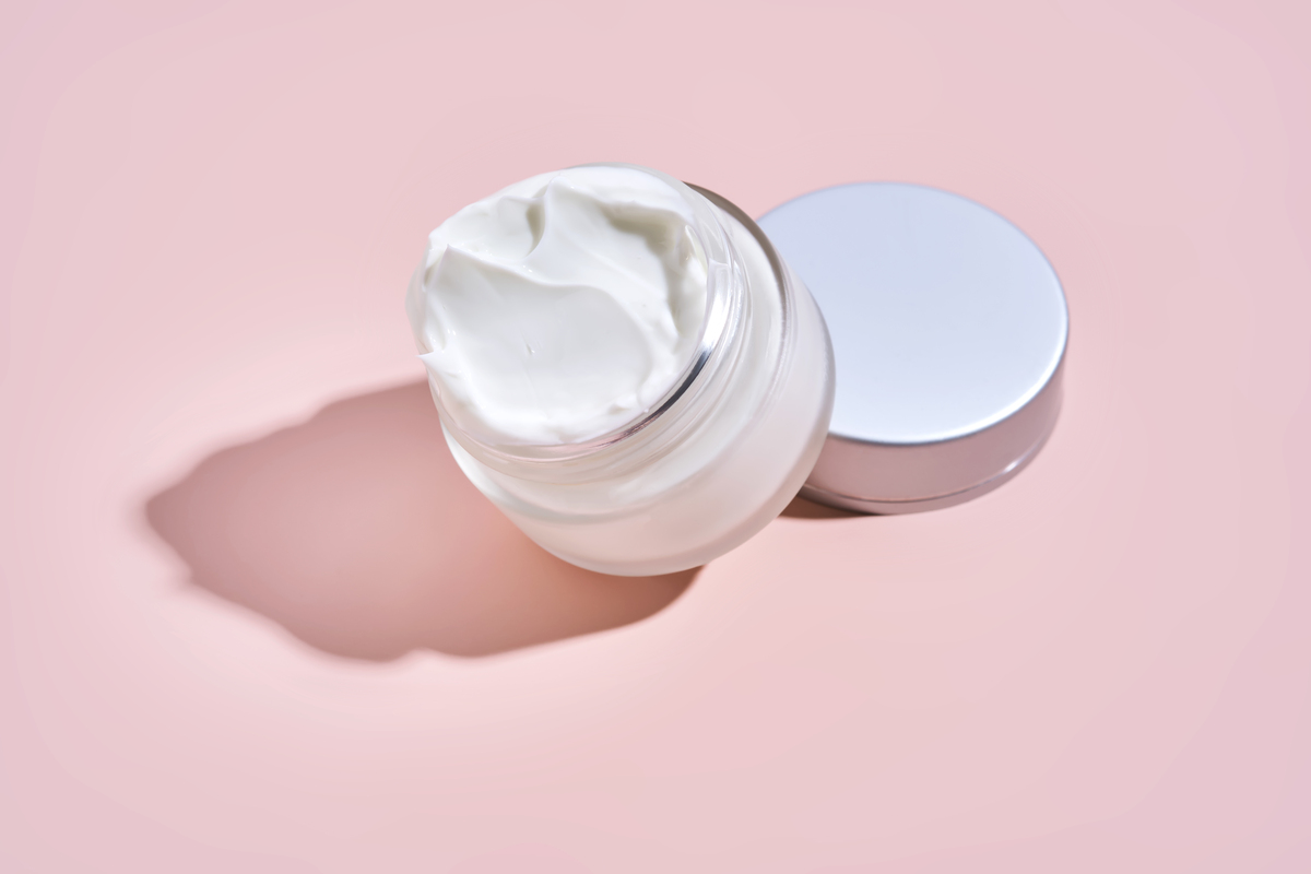 LumiVie亮采滋润霜成分解析：玻尿酸、珍珠粉等功效揭秘