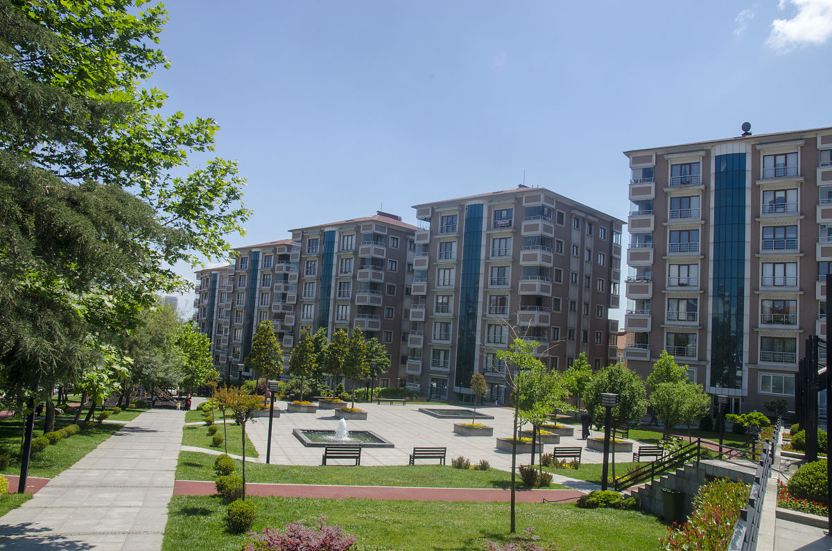 葫芦岛欧洲城对面的小区