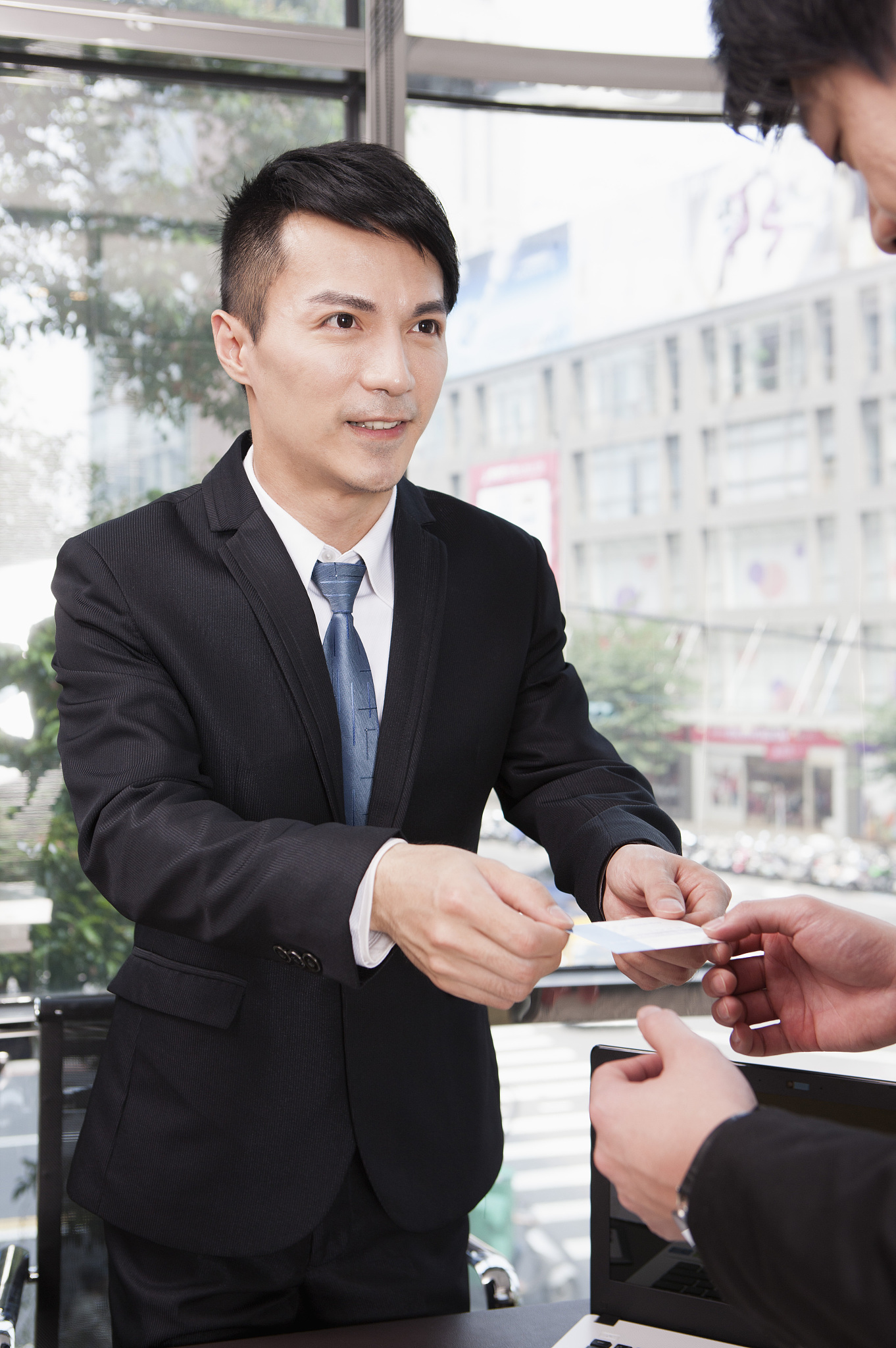 2023年适合男生做的长久职业 什么工作最吃香