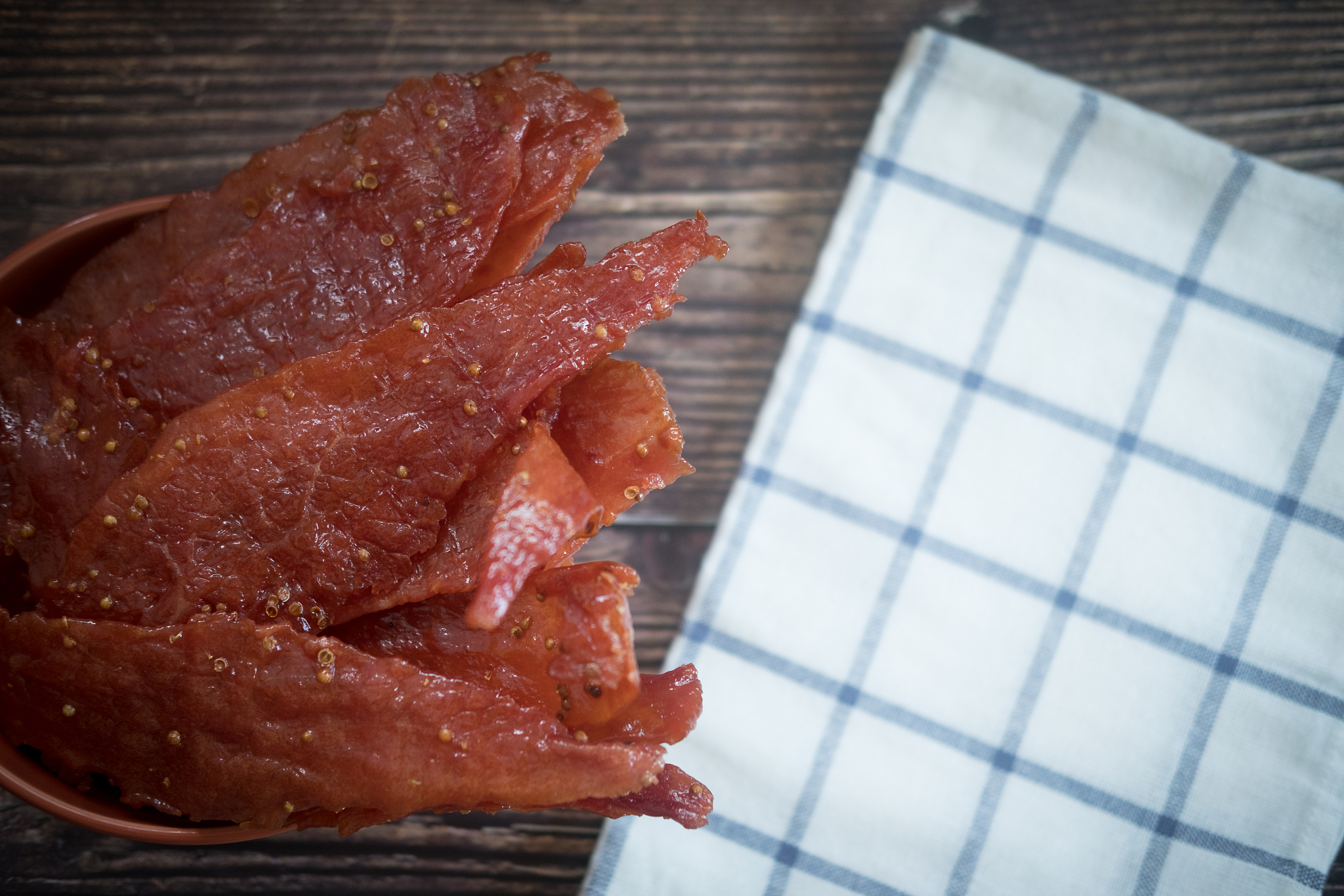 猪肉脯没嚼劲帮我用200字详细描述