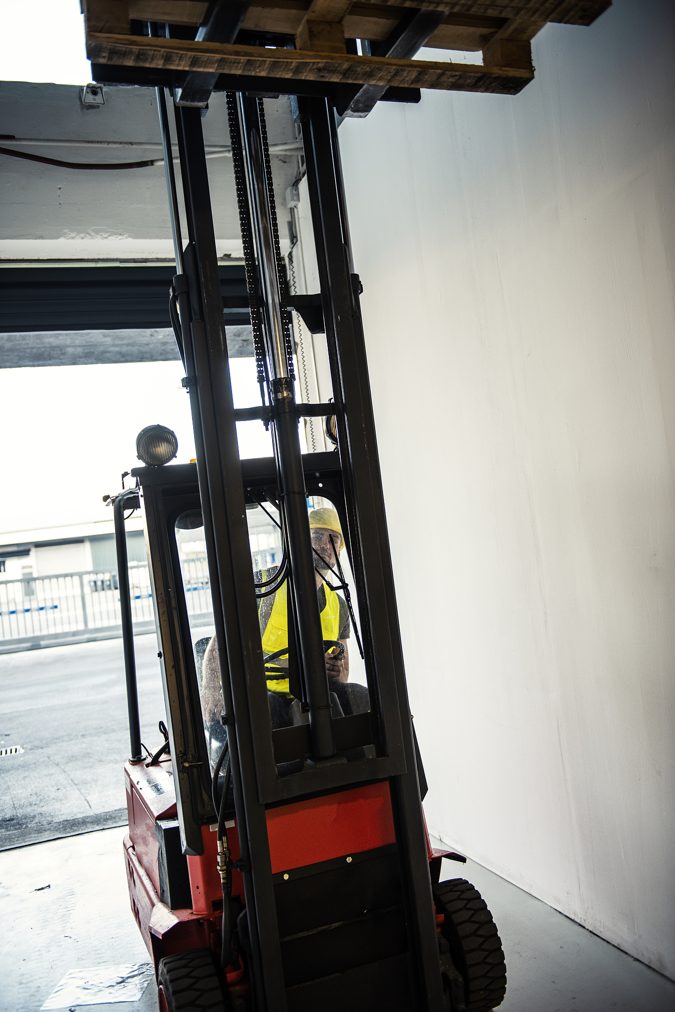 半电动堆高车 - 价格、厂家、租赁、维修、品牌、使用指南