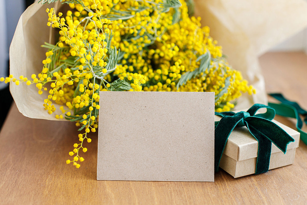 长大后不在妈妈身边唠叨的日常变成了微信对话框中的消息是否觉得爱还是难以启齿呢？现进行母亲节征集：我与妈妈的日常对话可以是作为孩子表达对妈妈的思念可以是作为母亲表达对孩子的关心分享生活点滴大胆表达爱意一些好玩有趣的故事……以姜瑶：xxxx母亲：xxxx反复对话的形式写一段与工程公司企业管理有关的对话