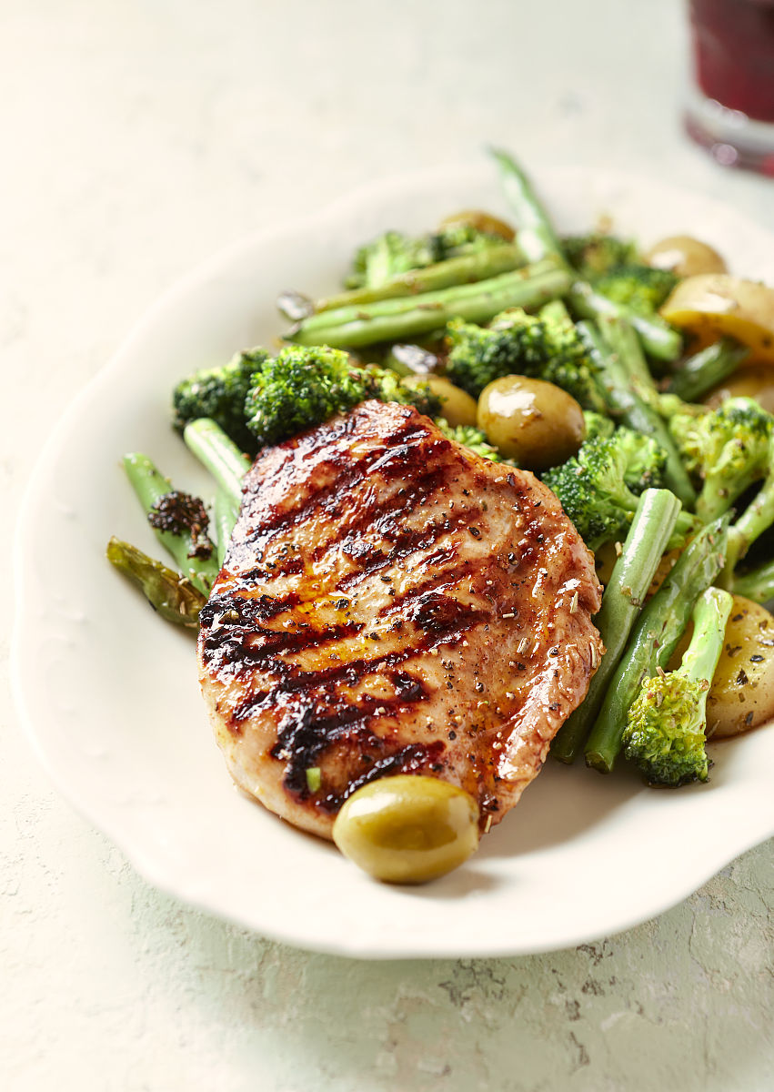 写一个关于土豆和西兰花的青春校园故事1000字