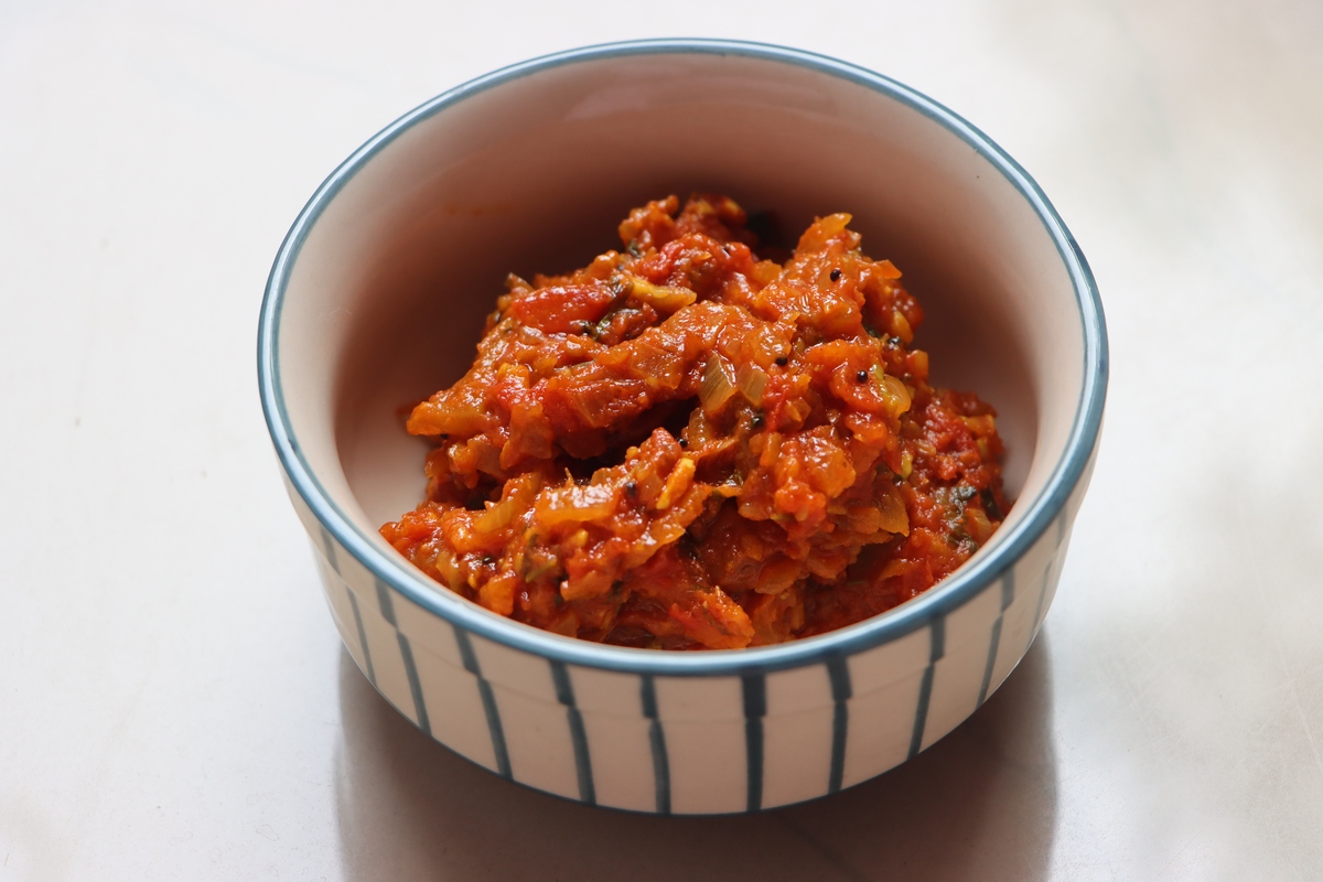 用《咖喱咖喱》的曲把番茄炒鸡蛋这道菜进行重新填词 11、111、11111 大概是这个节奏