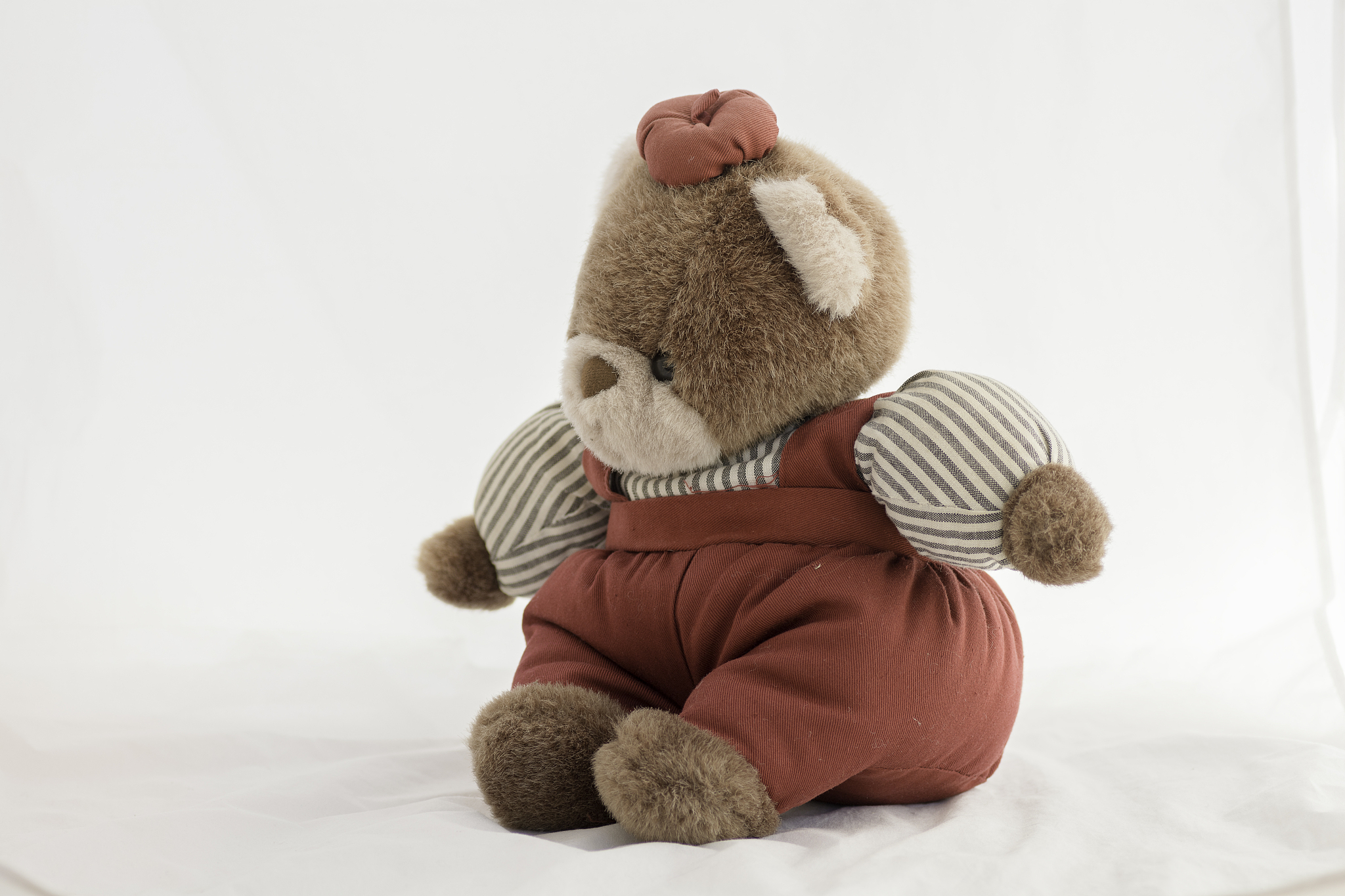 超萌儿童熊耳朵毛绒连帽衫，舒适温暖，孩子们的衣橱必备！