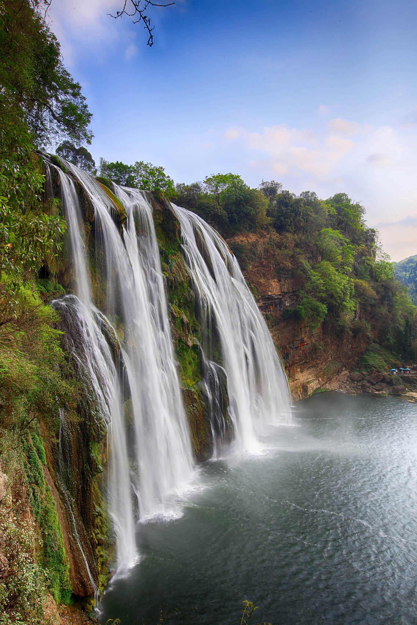 贵州女生学什么中专学校好用发