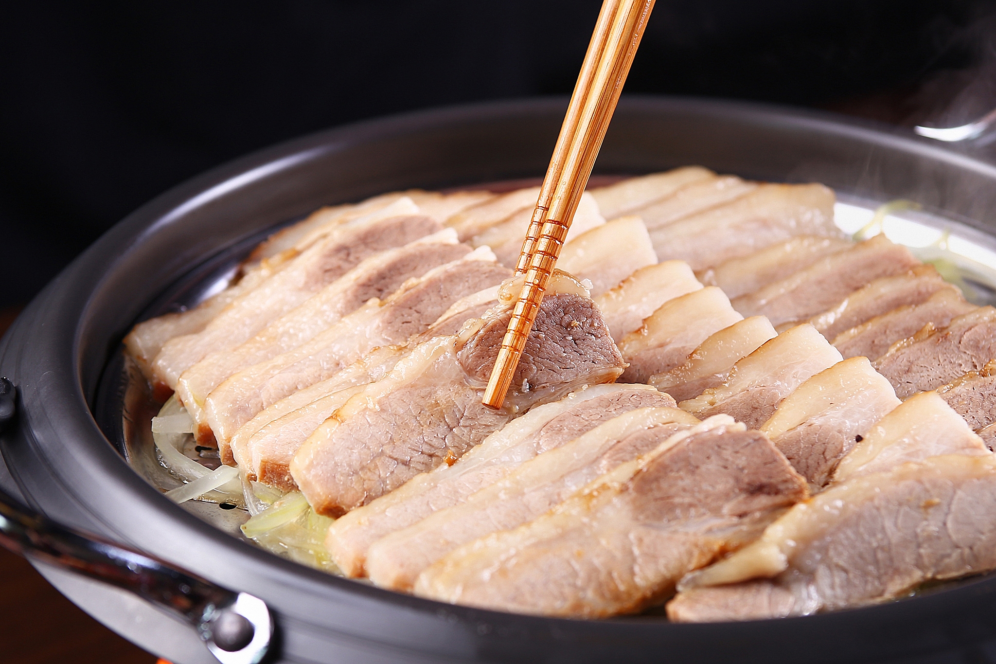 五花肉新吃法！蒸着吃，肥而不腻，香气四溢，下酒下饭绝配！