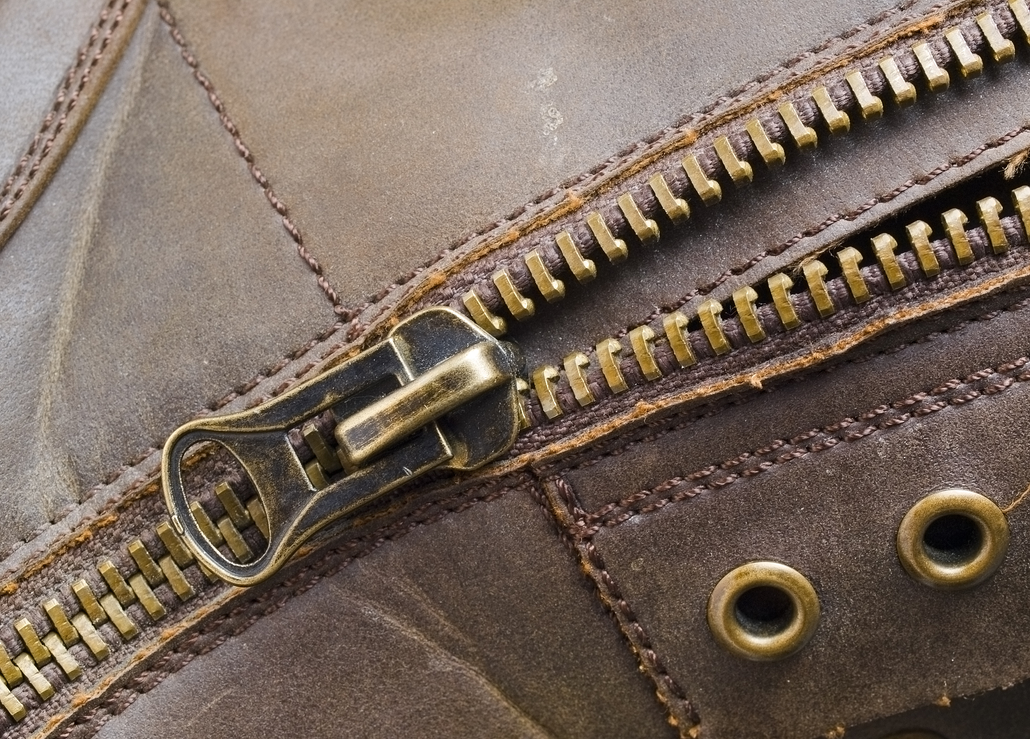 zipper detail