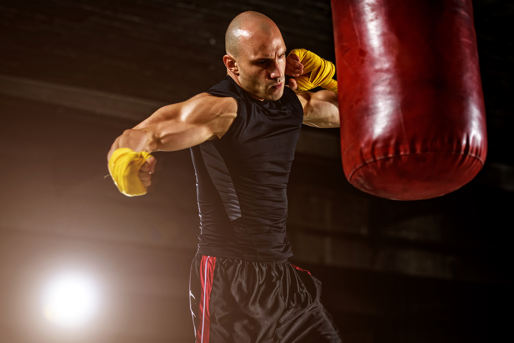 人的拳头能练多硬，