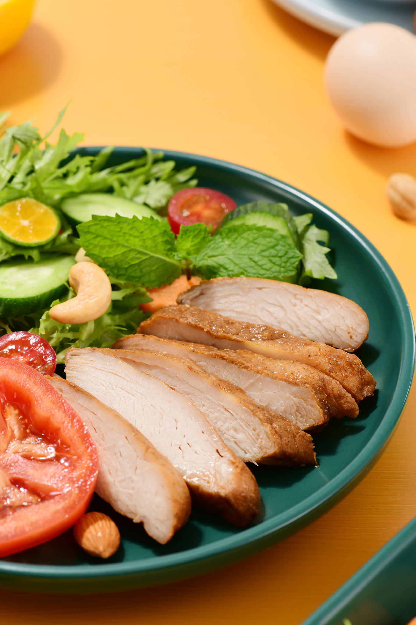 写一份大学生创业计划书关于校内健康餐饮的企业概况应包括创业项目选择理由、主要产品和服务、目标及目标潜在客户、发展前景或目标不分条