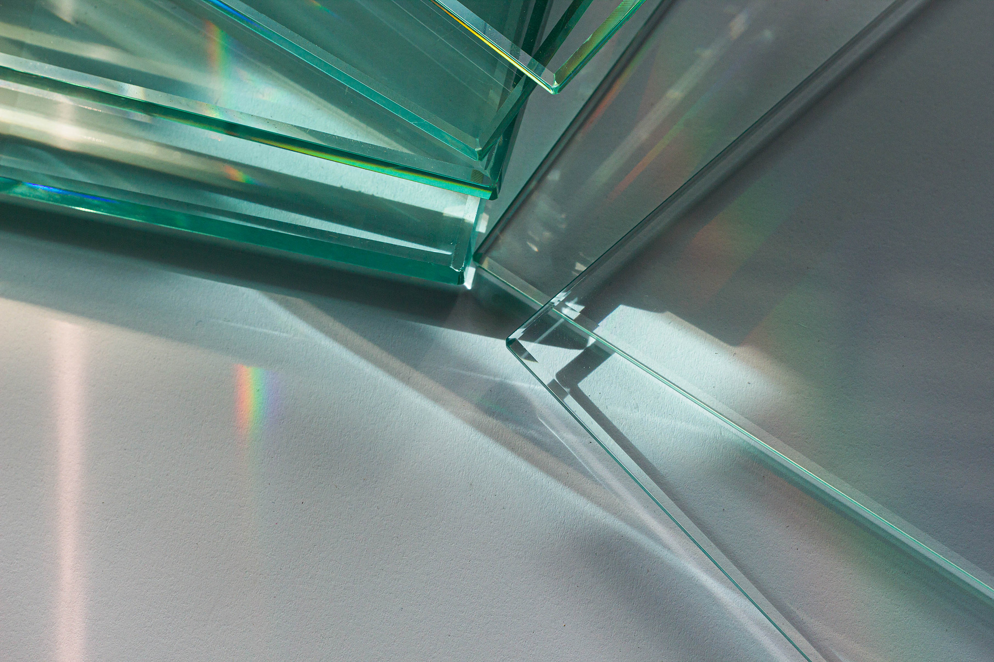 glass factory produces a variety of transparent glass thicknesse