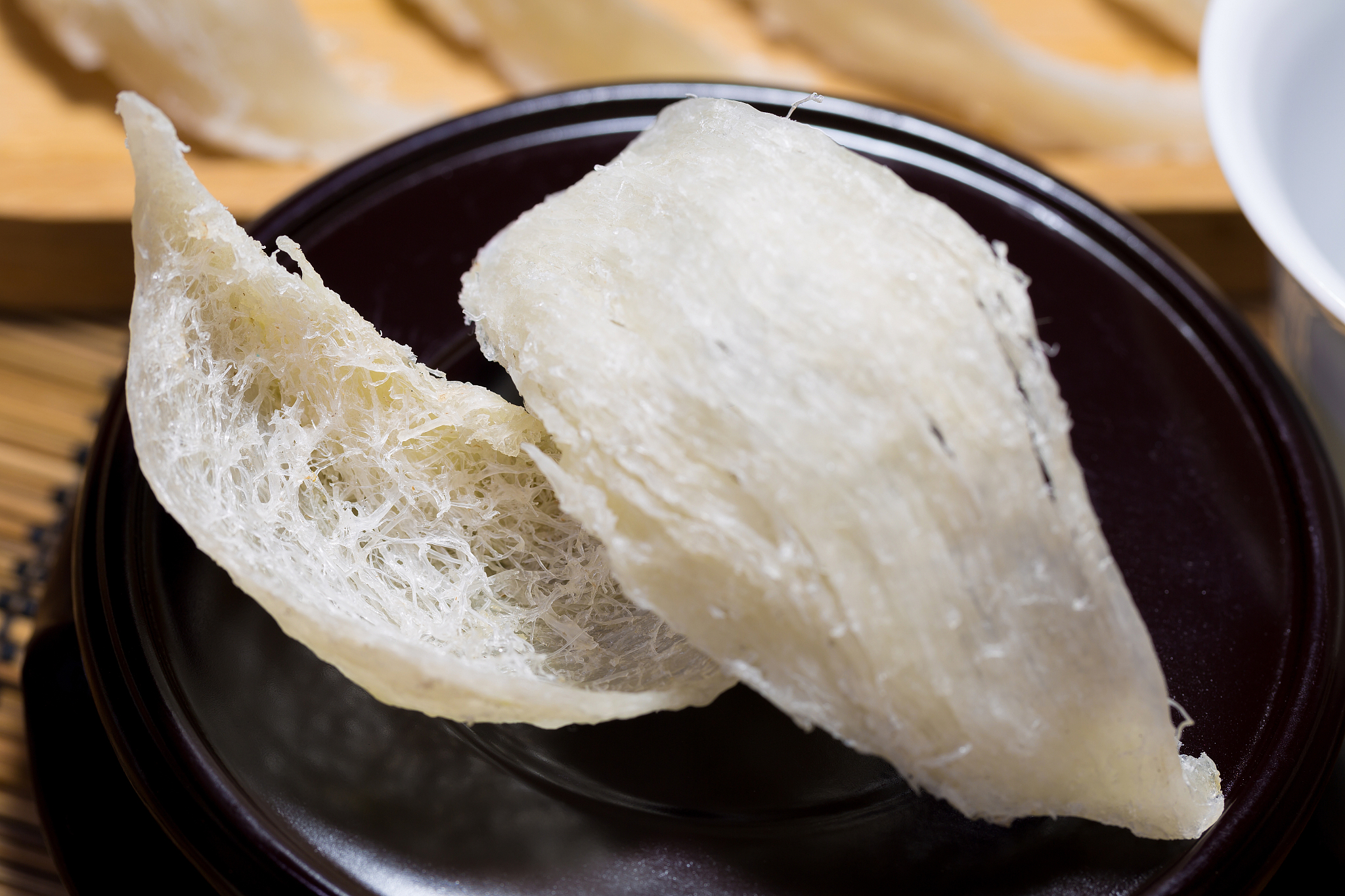 制作关于燕窝对现代年轻人的好处的文案